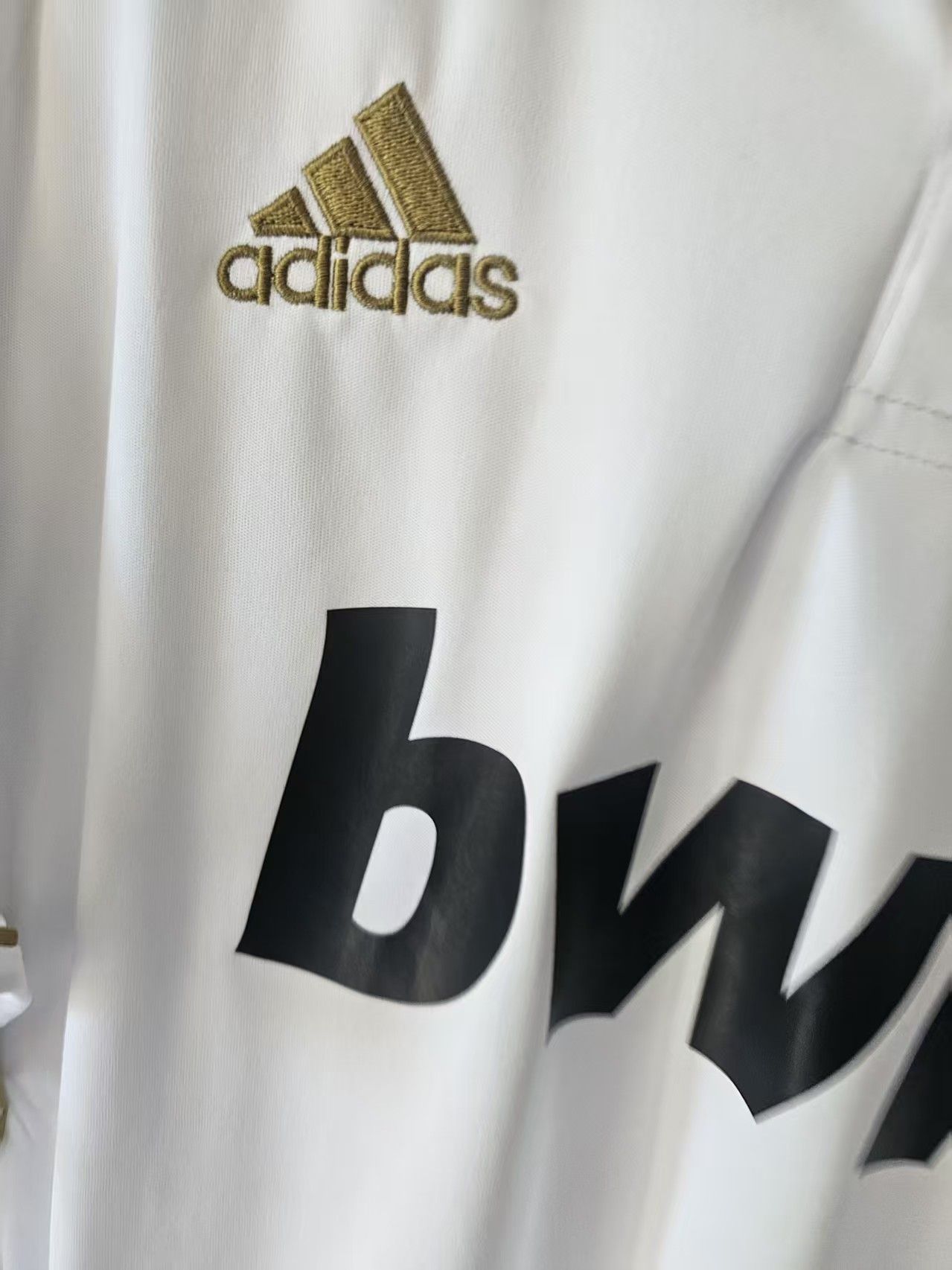 Other 2011 2012 Real Madrid #9 Karim Benzema Jersey Home Size US XL / EU 56 / 4 - 5 Thumbnail
