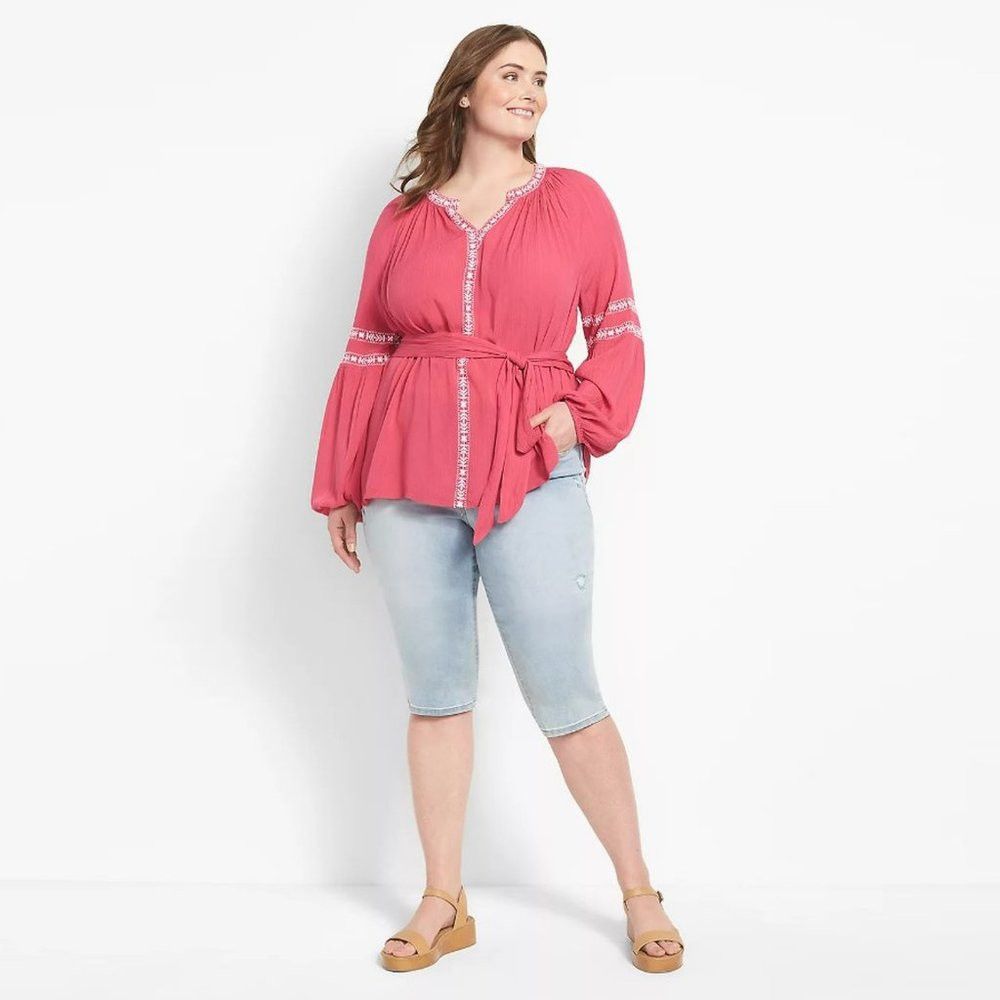 Other NWT New Lane Bryant Signature Fit Pedal Light Wash Jean Siz Size 42" / US 20 - 1 Thumbnail