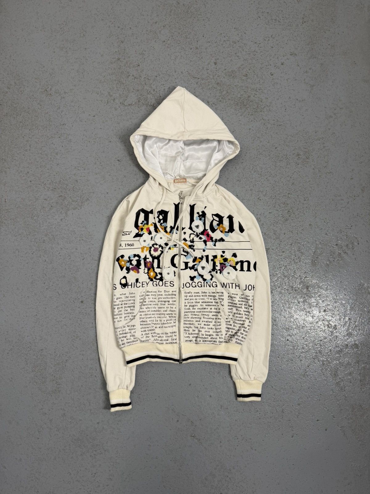John Galliano Vintage John Galliano Abstract Flowers x Gazette Zip Hoodie Size XS / US 0-2 / IT 36-38 - 1 Thumbnail