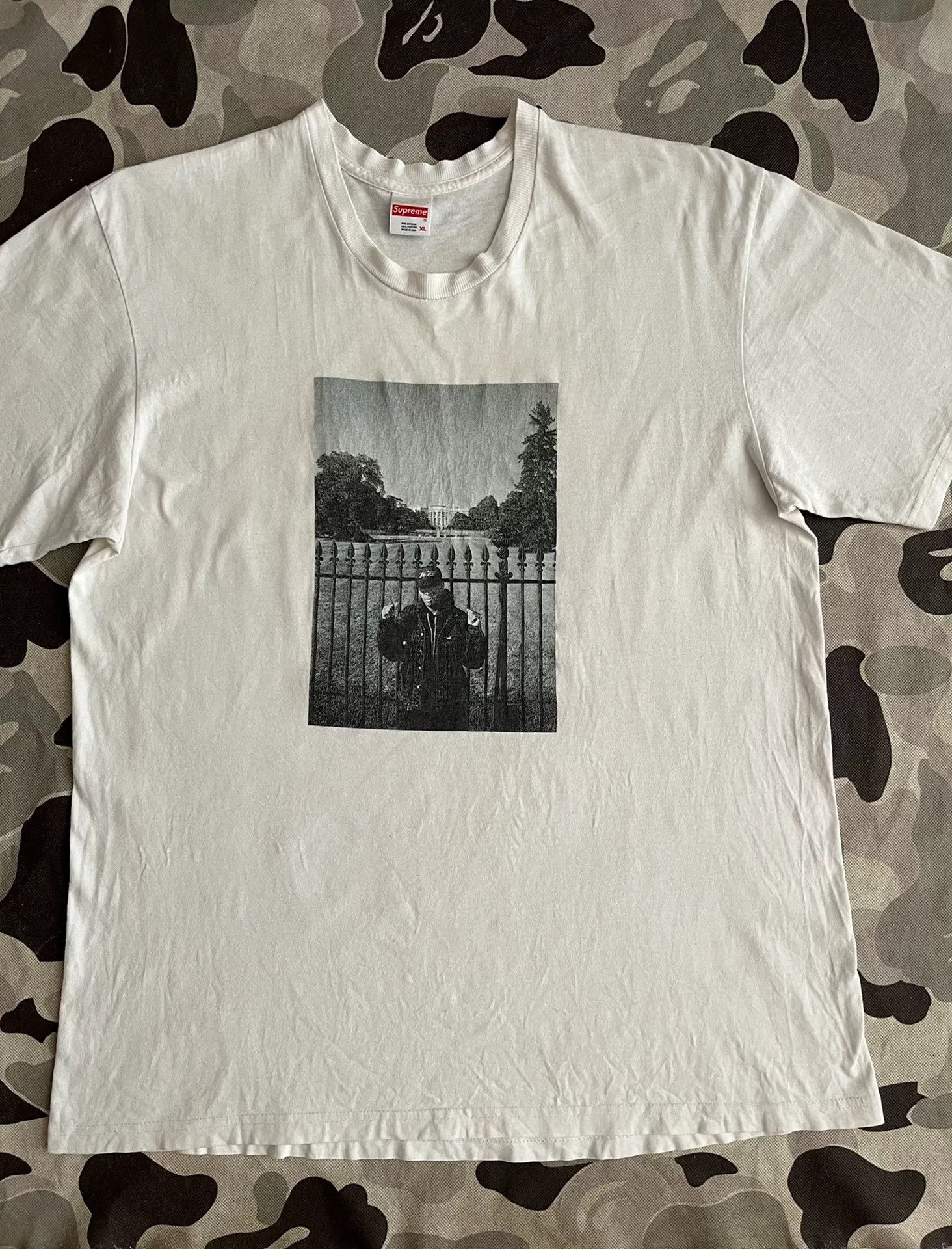 Supreme Supreme White UND T-Shirt Casual Size US XL / EU 56 / 4 - 1 Thumbnail