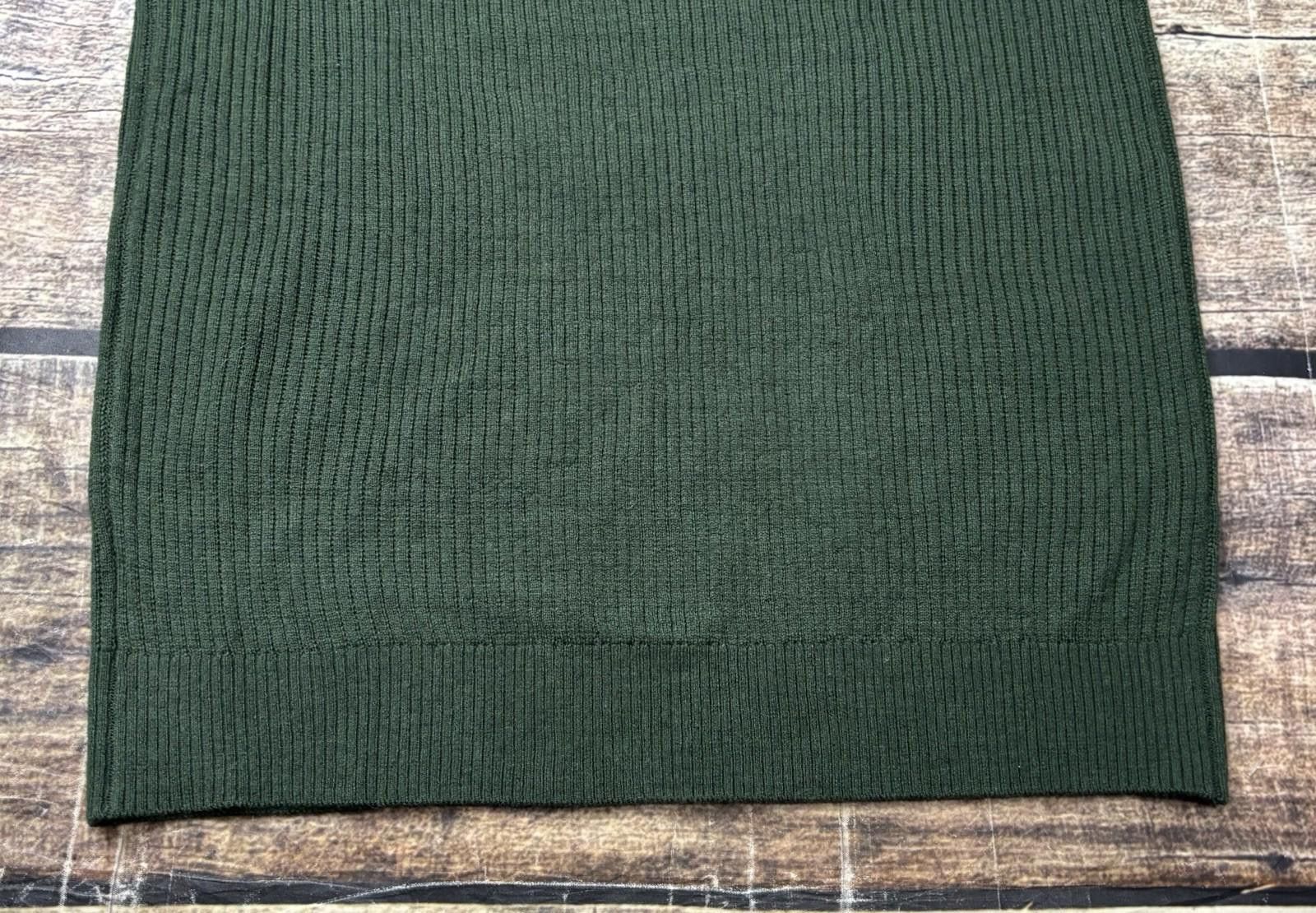 The Unbranded Brand Sweater Vest Womens Medium Merino Wool Blend V-Neck Pullover Size M / US 6-8 / IT 42-44 - 7 Thumbnail