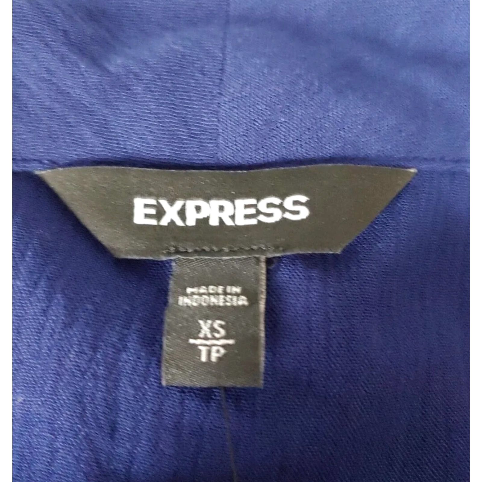 Express VINTAGE: No (omit) Express Top Womens XS Navy Blue V-Neck 3/4 Sleeve Button Tie Hi Low Front Hem Size XS / US 0-2 / IT 36-38 - 3 Thumbnail