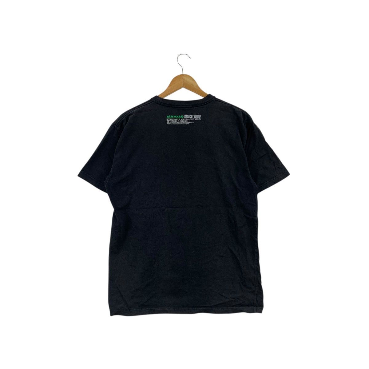 Airwalk AIRWALK SKATEBOARD Modern Streetwear Graffiti Tee Shirt Top Size US L / EU 52-54 / 3 - 6 Thumbnail