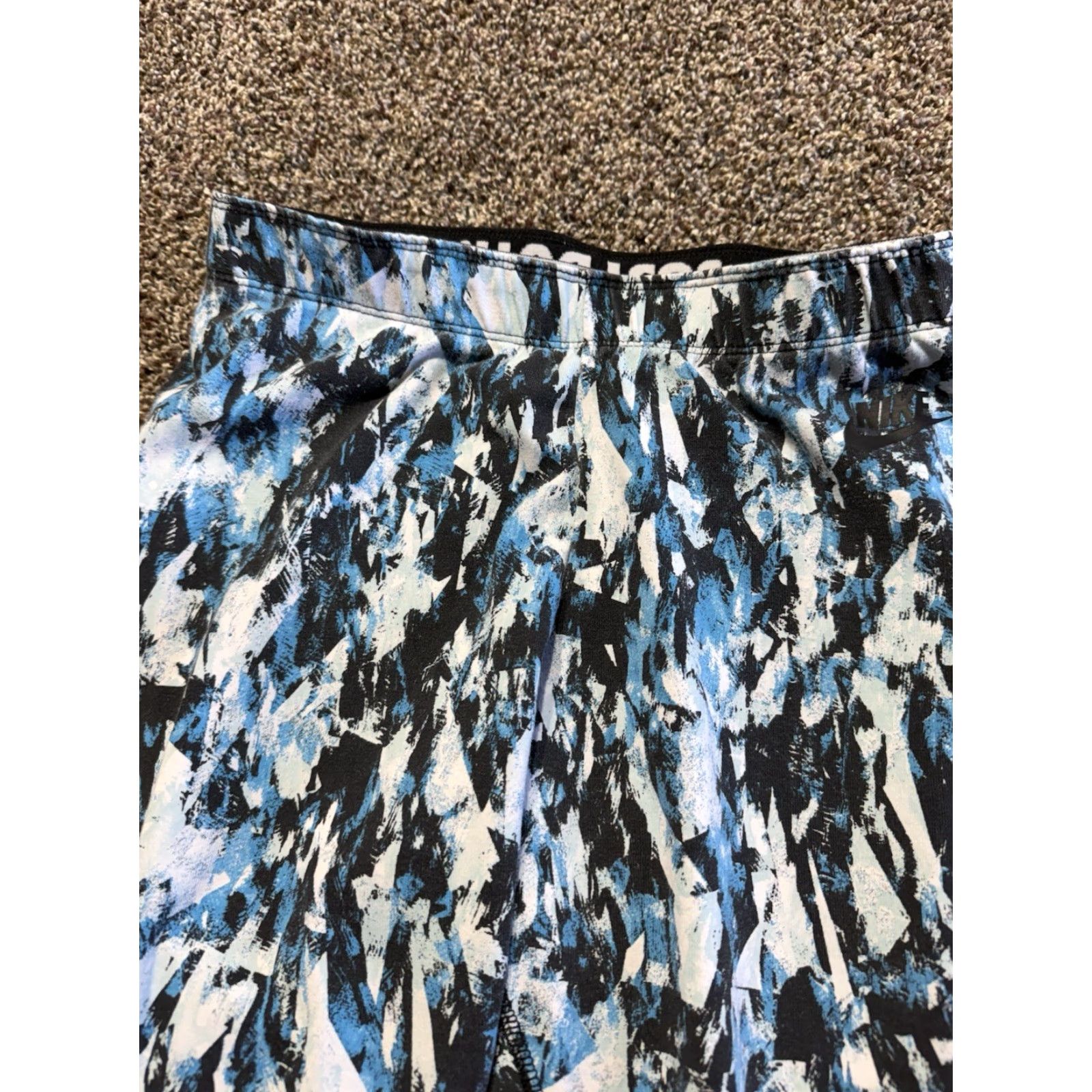 Nike Nike Leggings Women's Small Multicolor Under Armour f 2 Overstock? (Note: This seems wrong) Size 28" / US 6 / IT 42 - 3 Thumbnail