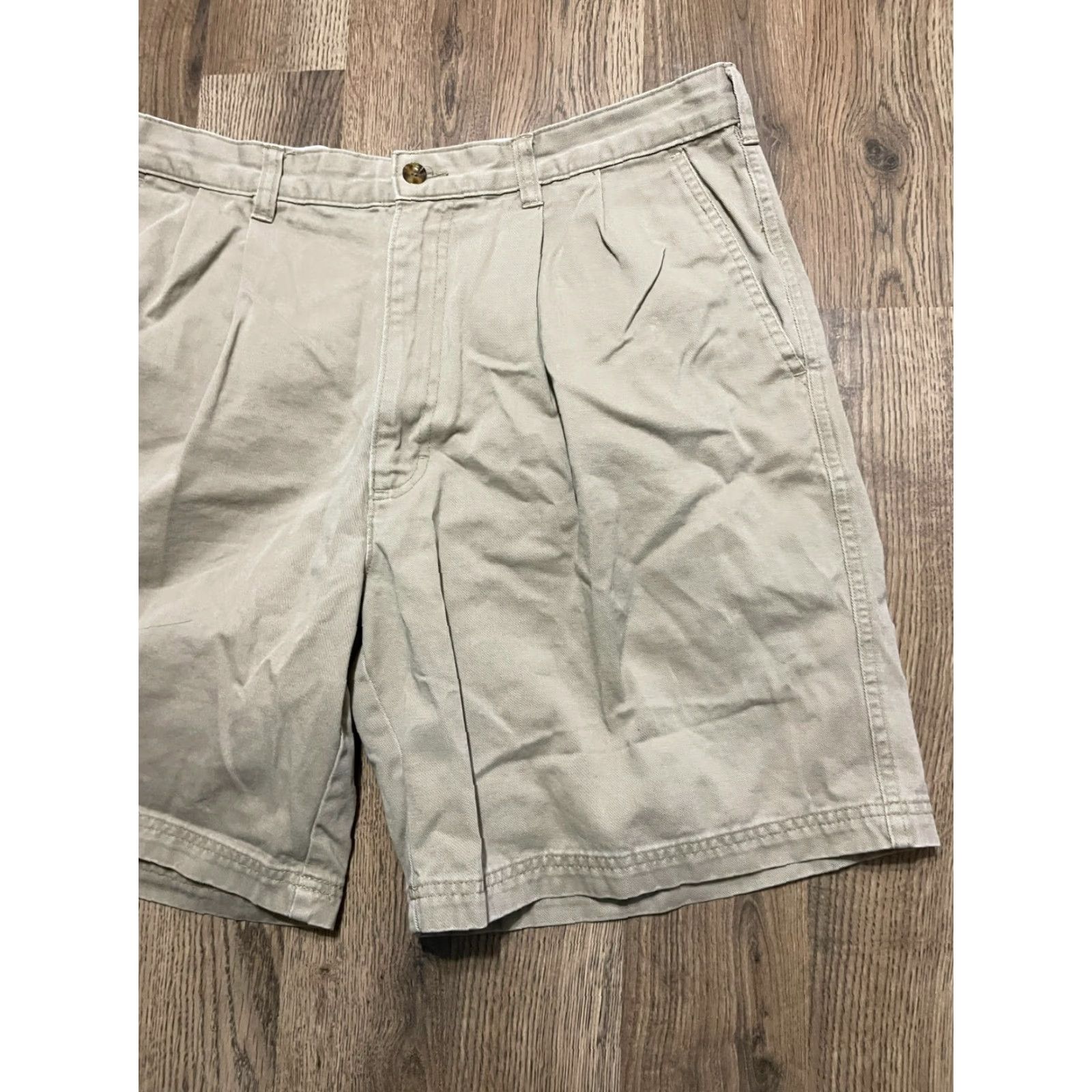 Vintage Woolrich Shorts Men's 36 Brown Khakis Pockets Pleated Casual Chino Regular Fit Vintage No N/A Mens Size US 36 / EU 52 - 4 Thumbnail