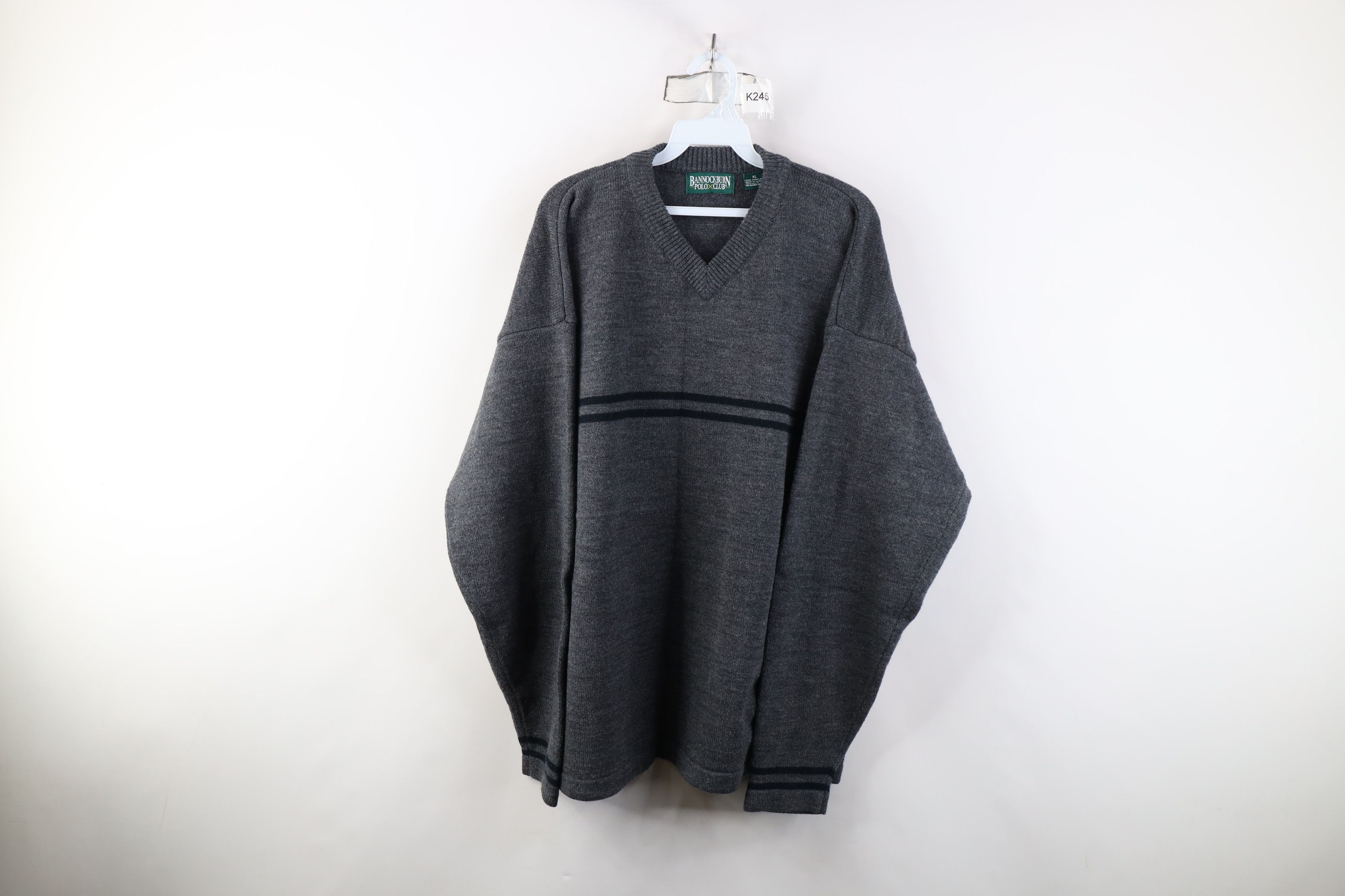 Vintage Vintage 90s Streetwear Ribbed Knit V-Neck Sweater Gray Size US XL / EU 56 / 4 - 1 Thumbnail