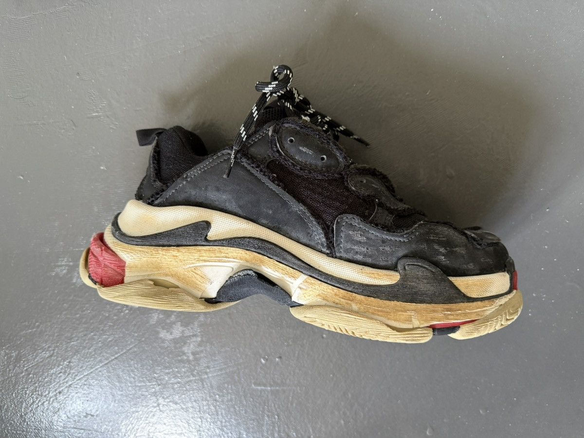 Balenciaga Balenciaga Triple S Used Look Size US 7 / EU 40 - 4 Thumbnail