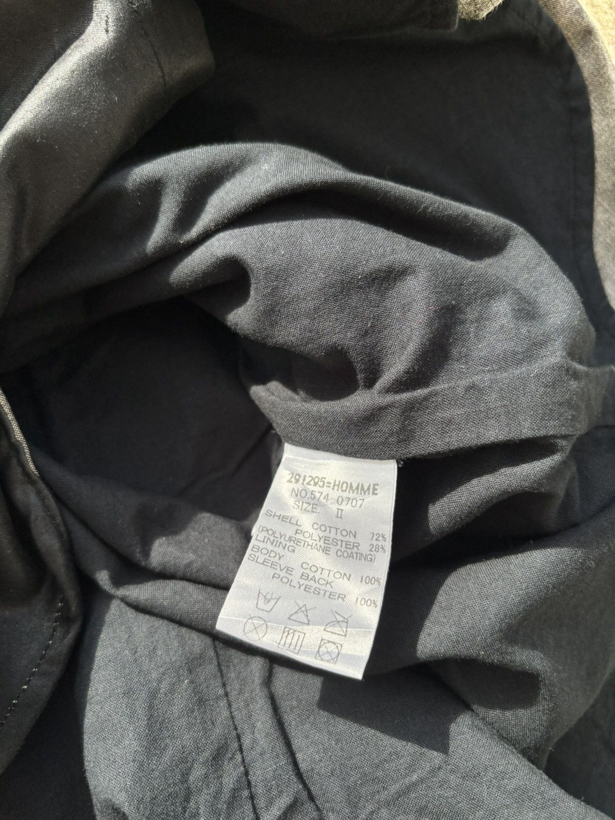 291295=Homme 291295 = Homme Japanese Archival Polyurethane Shell Shirt Size US M / EU 48-50 / 2 - 5 Thumbnail