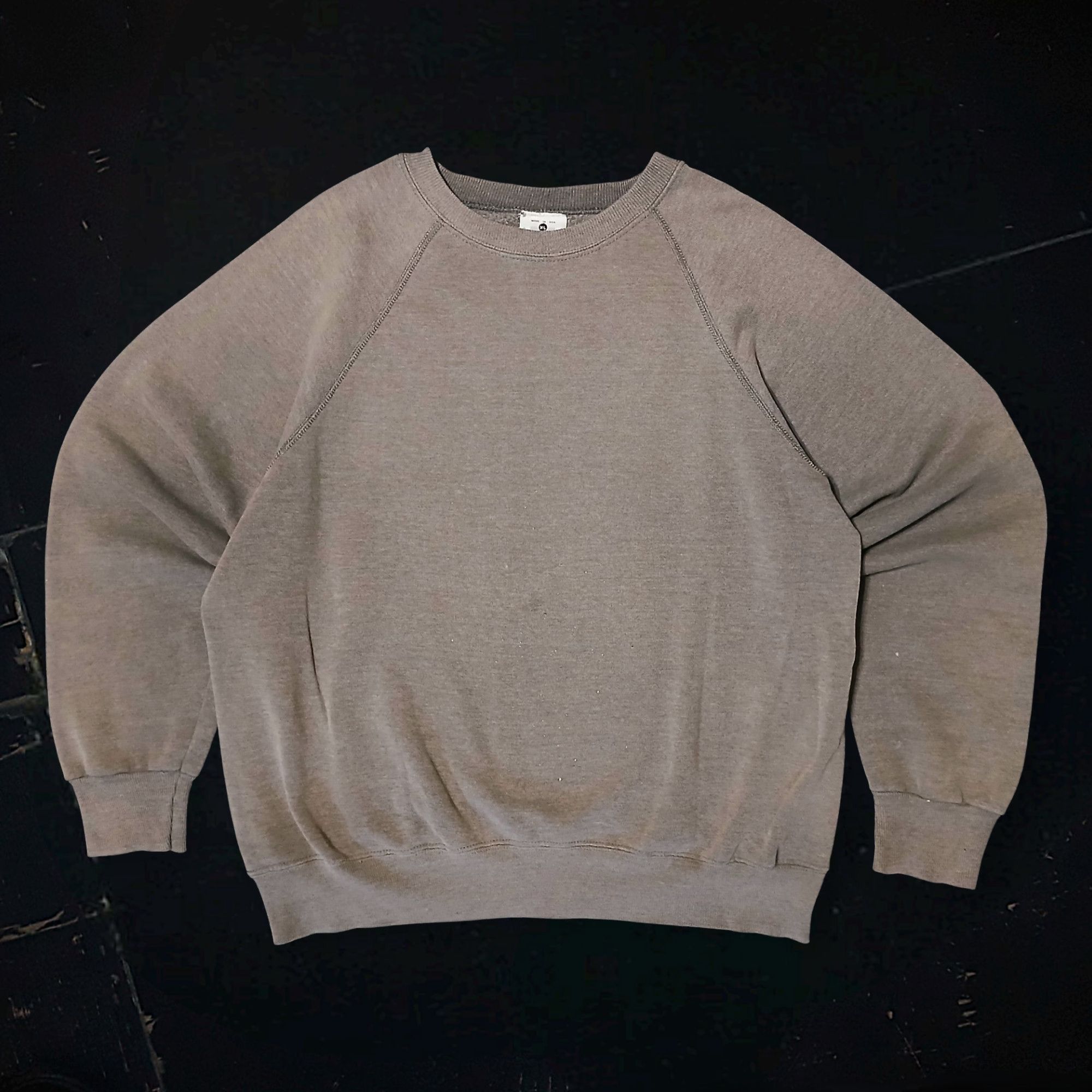 Lee Vtg 90s Lee Gray Sun Faded Raglan Crewneck Sweatshirt XL USA Size US XL / EU 56 / 4 - 3 Thumbnail