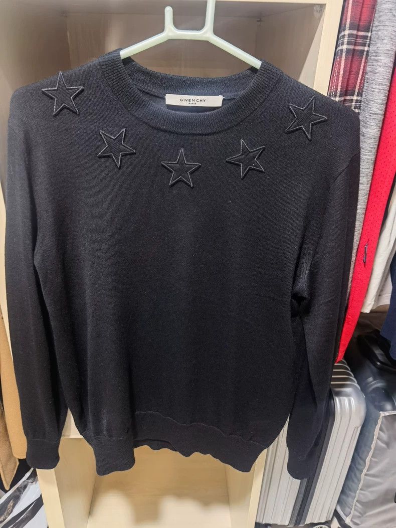 Givenchy Wool sweater size L