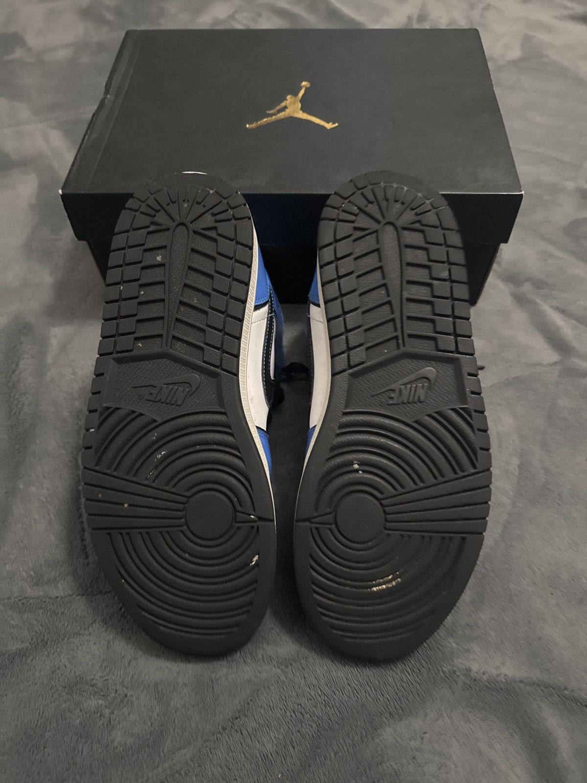 Jordan Brand × Nike Air Jordan 1 Retro Size US 8.5 / EU 41-42 - 6 Thumbnail