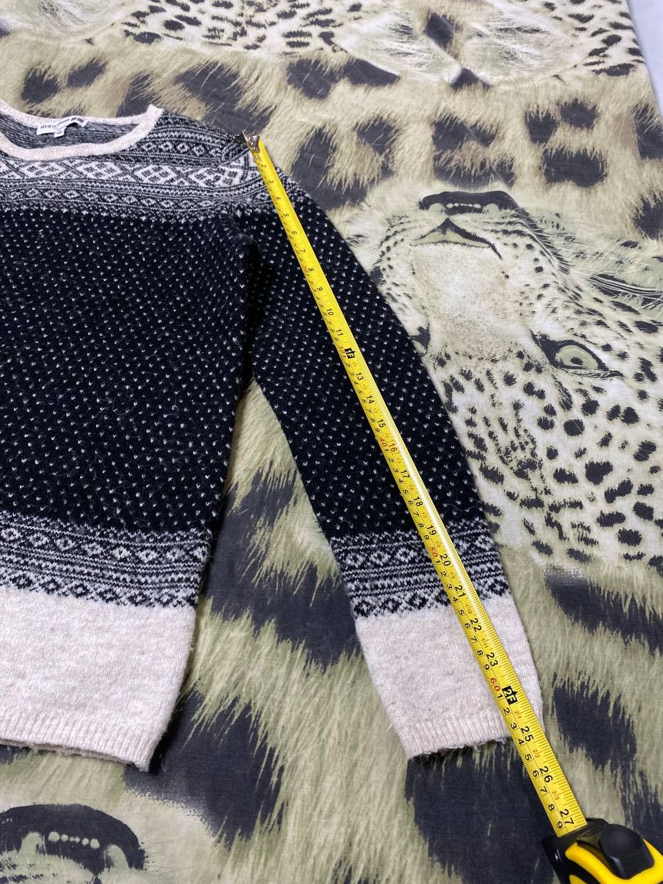 Uniqlo Vintage print Sweaters Uniqlo Y2K size L streetwear Size US L / EU 52-54 / 3 - 11 Thumbnail