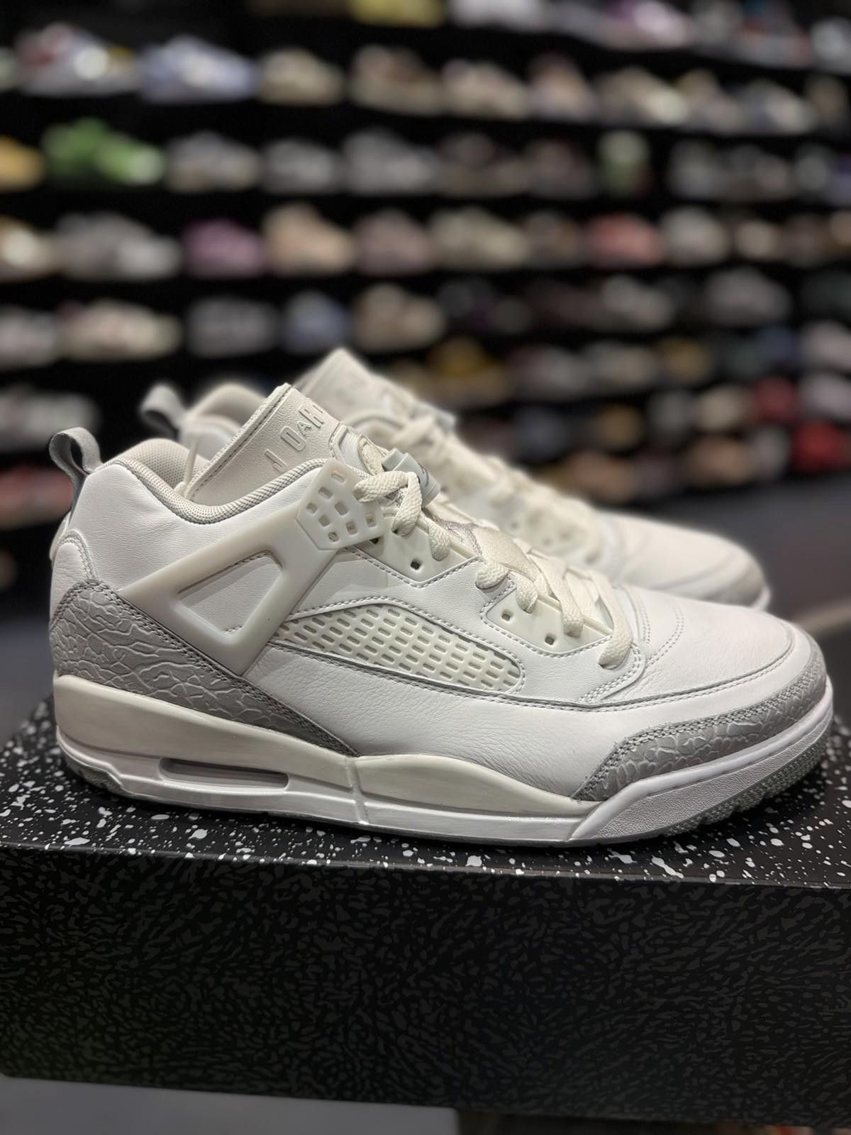 Nike Nike Jordan Spizike Low Summit White Metallic Silver Size 13 Size US 13 / EU 46 - 2 Thumbnail