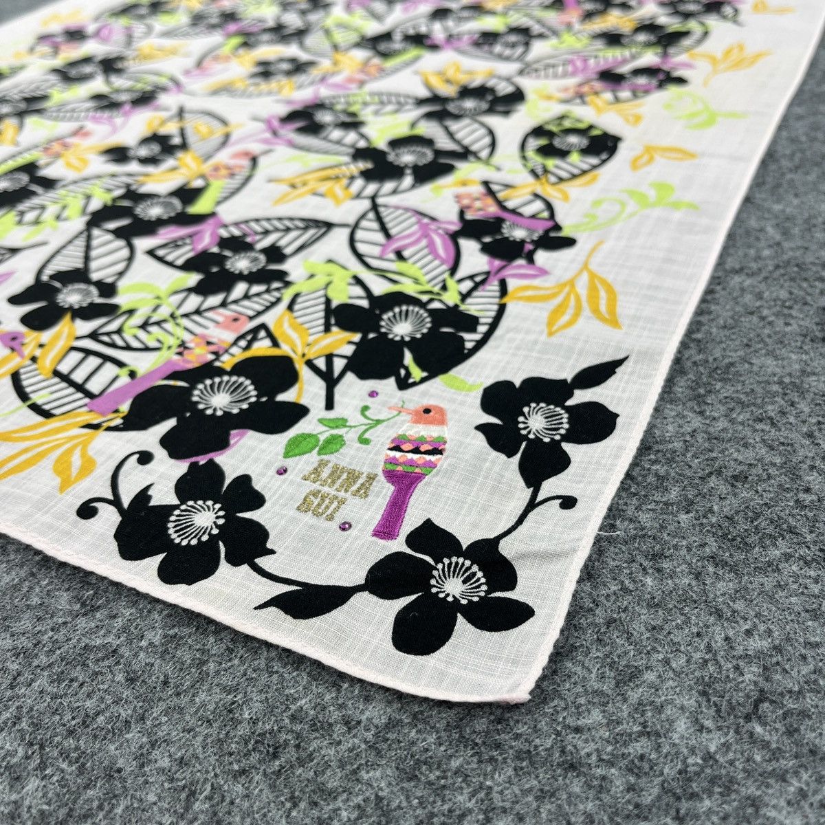 Anna Sui Anna Sui Handkerchief / Bandana / Neckerchief B1347 Size ONE SIZE - 4 Thumbnail