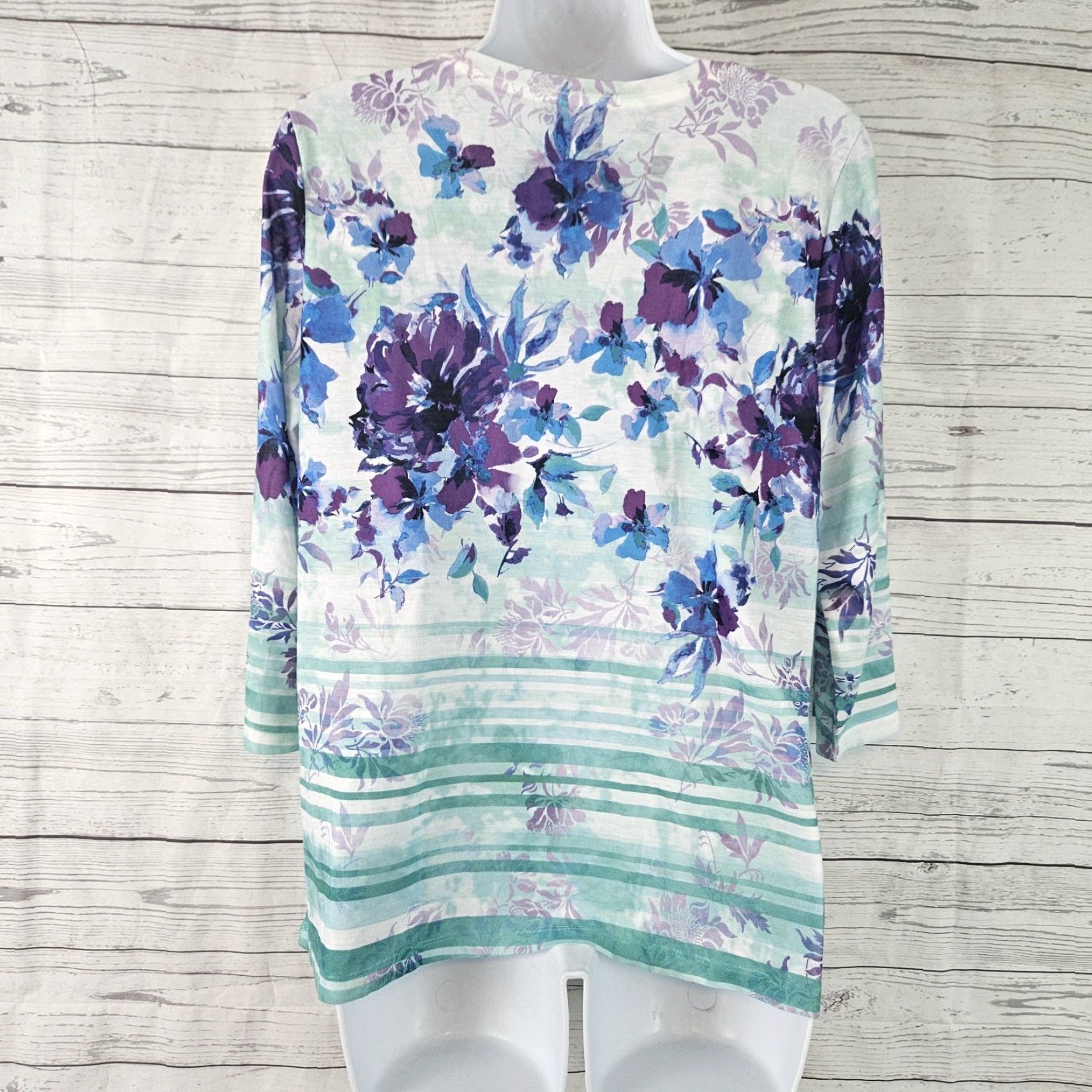 Vintage Christopher & Banks Womens Top Floral 3/4 Sleeve Pullover Blue Green Size PL Petite XS? No—Size PL. Size L / US 10 / IT 46 - 3 Thumbnail