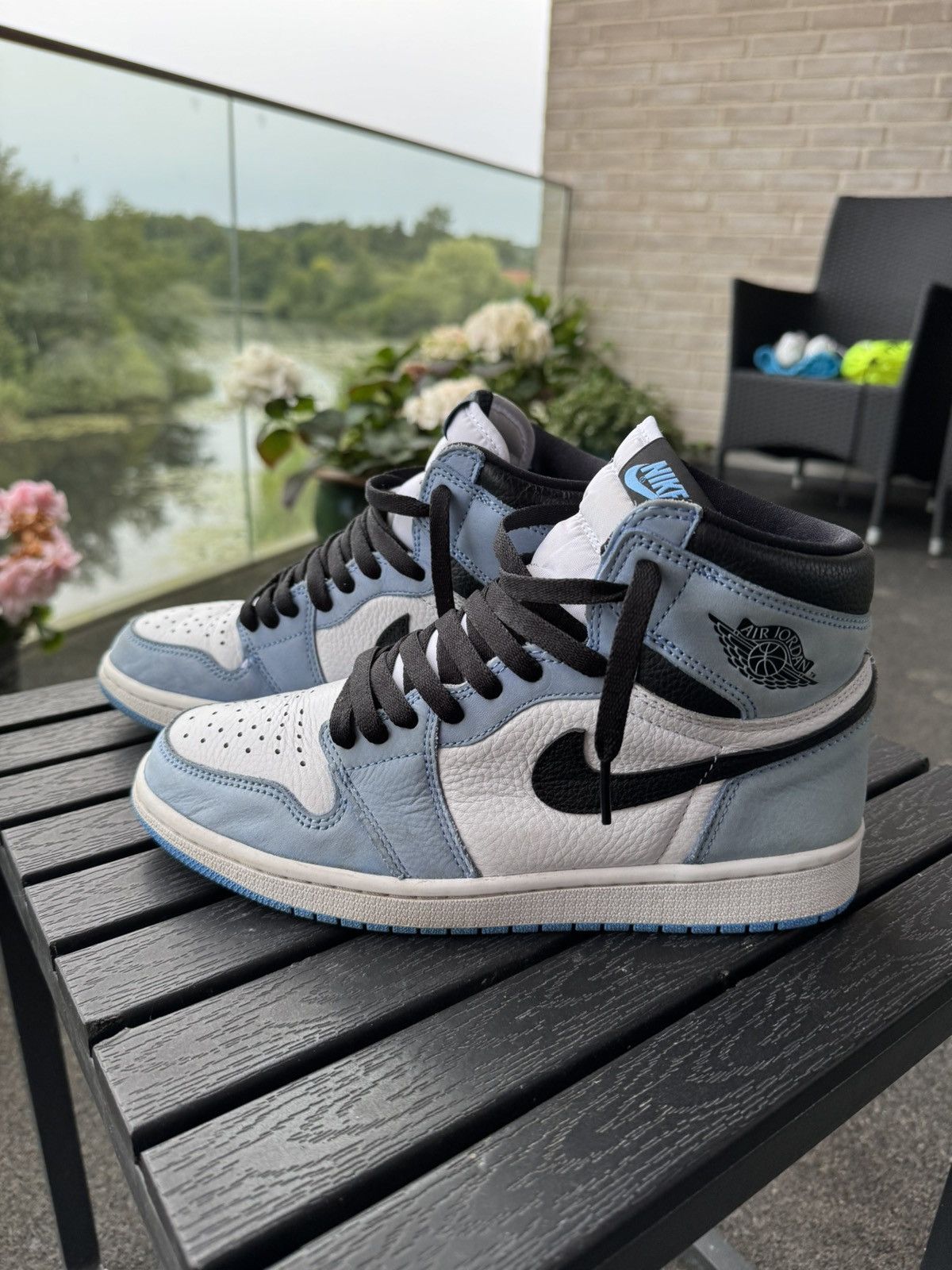 Jordan Brand × Nike Air jordan 1, UNC Size US 8.5 / EU 41-42 - 1 Thumbnail