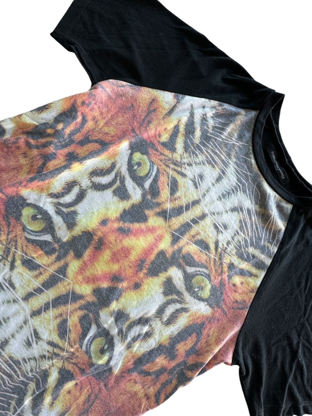 Foreign Exchange Foreign Exchange Tiger Kaleidoscope Print Long T-Shirt Size US M / EU 48-50 / 2 - 3 Thumbnail