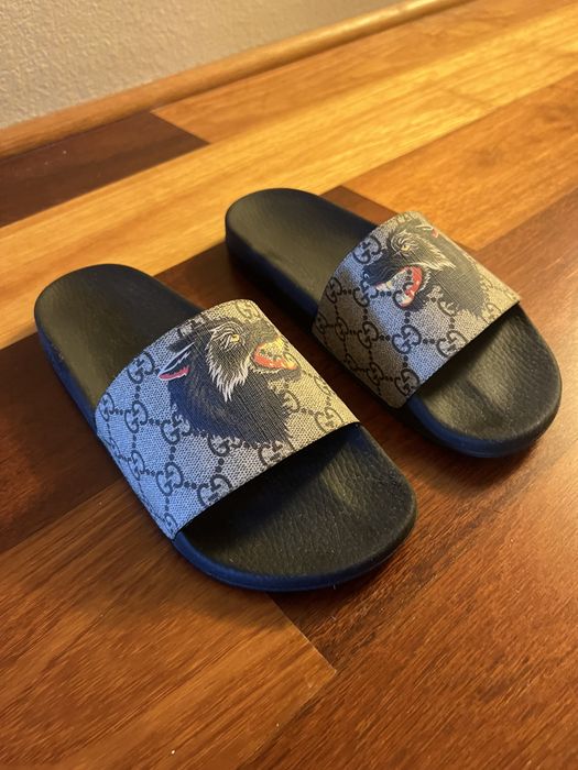 Gucci slides hot sale wolf head