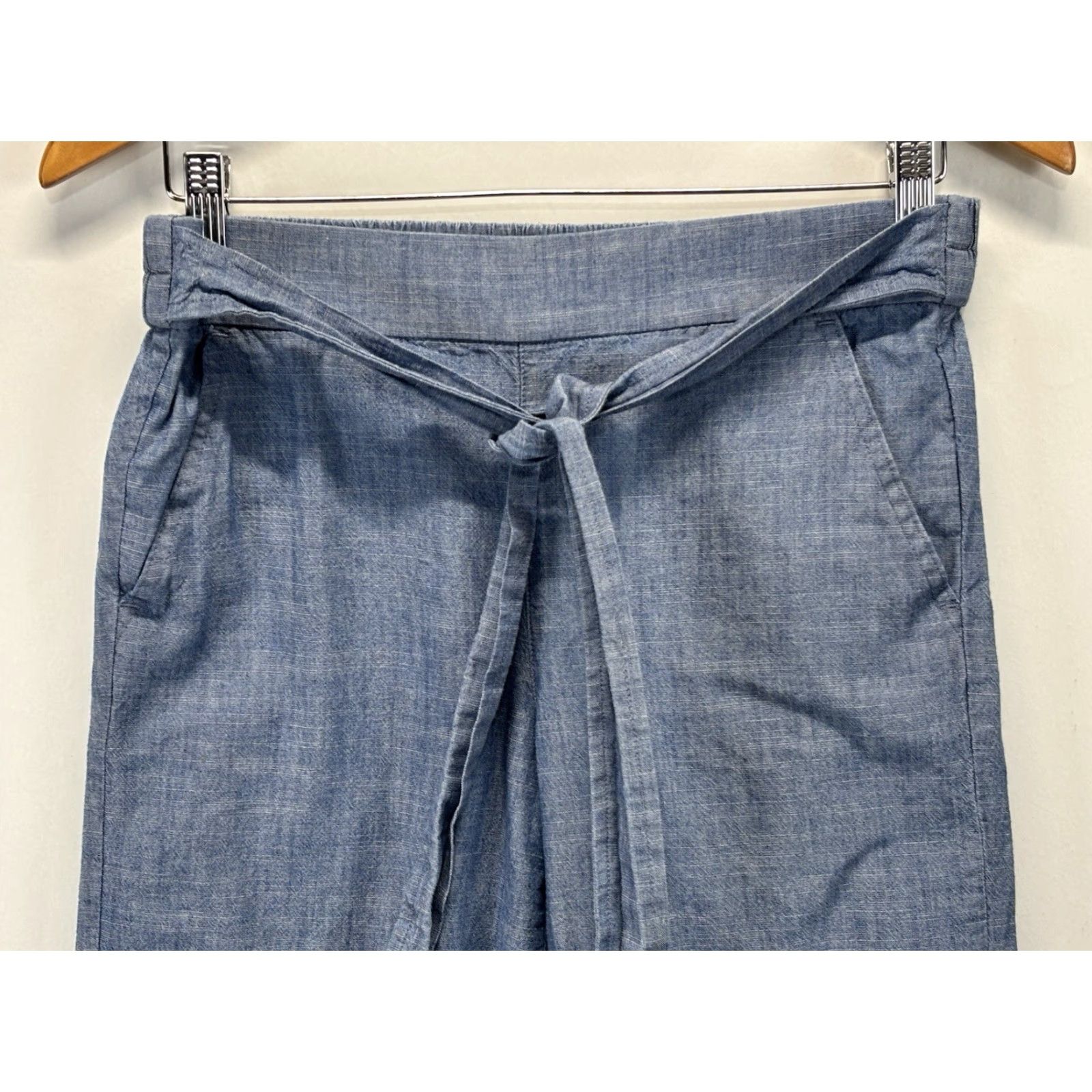 J.Crew J. Crew Chambray Crop Pants Sz 6 Women’s Blue Wide-Leg Tie Front Pull On - Cotton, Regular, Cropped, Solid, Pre-owned, Pre-Owned, Pants, Women, Size 6 Size 28" / US 6 / IT 42 - 2 Thumbnail