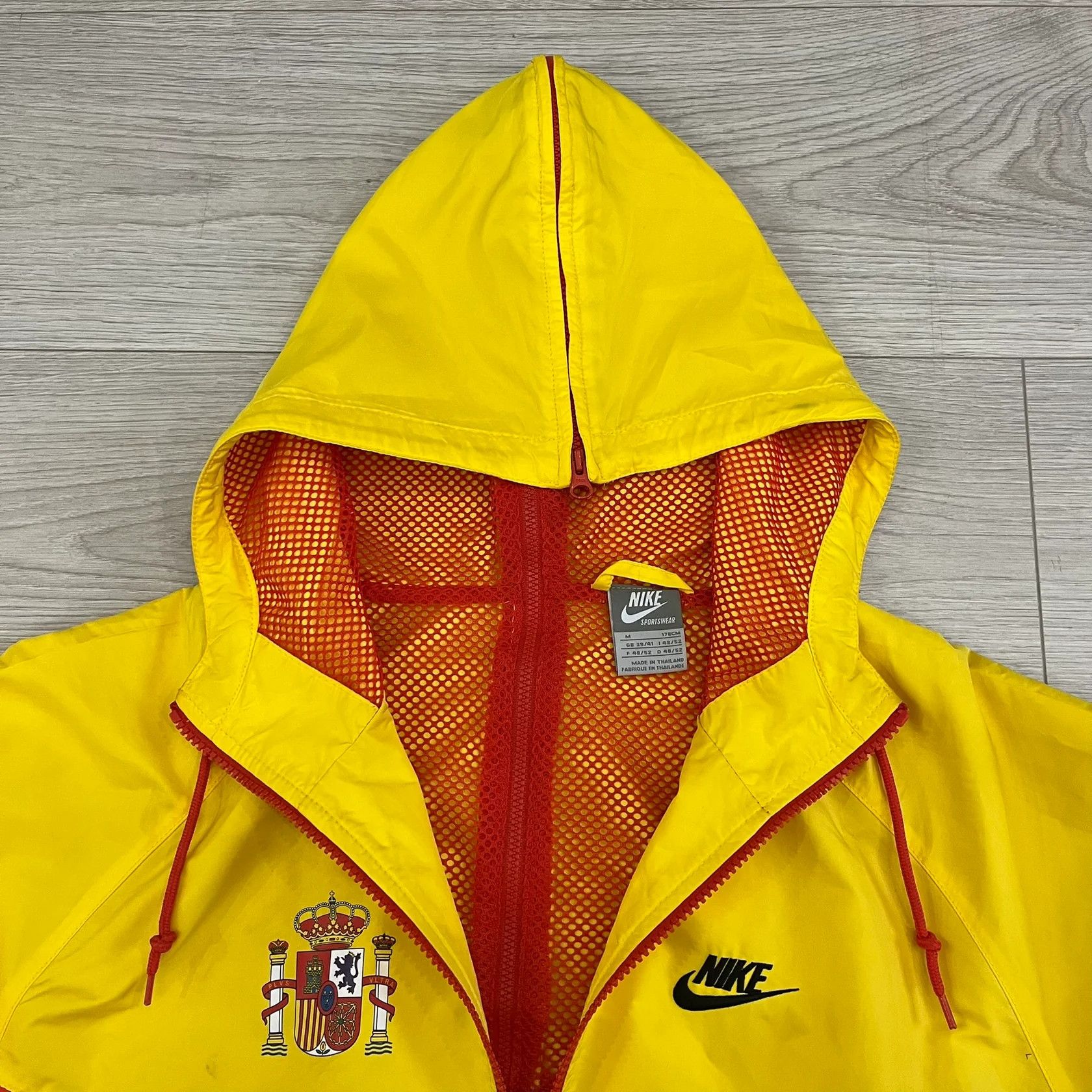 Nike Nike Spain Olympics 2008 Split Windbreaker (Medium) Size US M / EU 48-50 / 2 - 3 Thumbnail