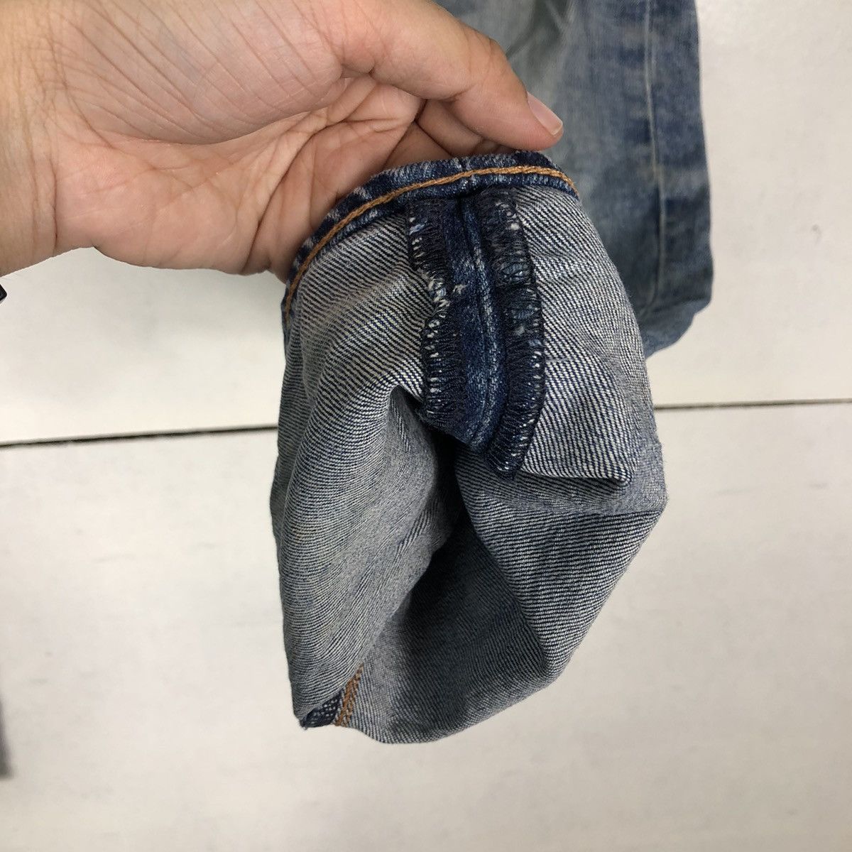 Levi's 🔥90’s Vintage Levi’s Distressed Denim Jeans Size US 32 / EU 48 - 11 Thumbnail
