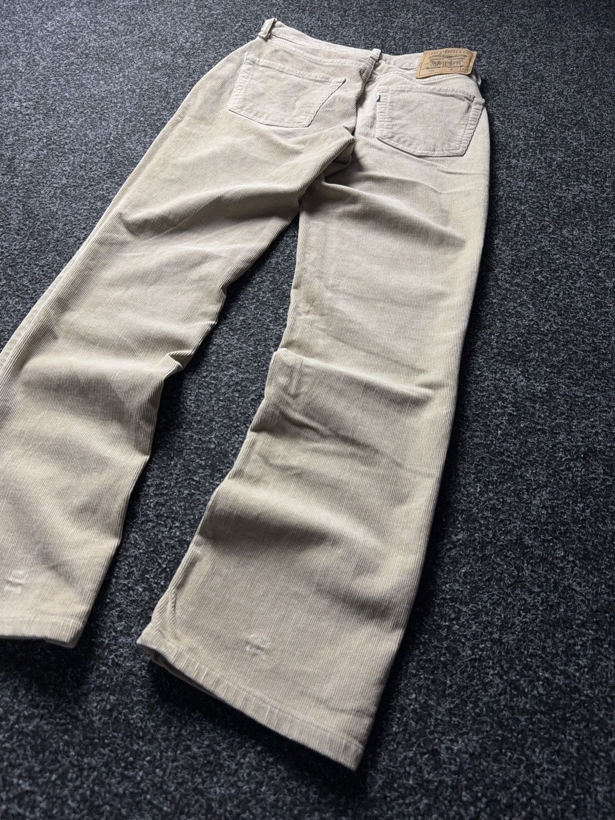 Levi's Vintage Clothing Retro Levi’s 595 Western Beige Corduroy Pants Made in Italy Size 27" / US 4 / IT 40 - 14 Thumbnail