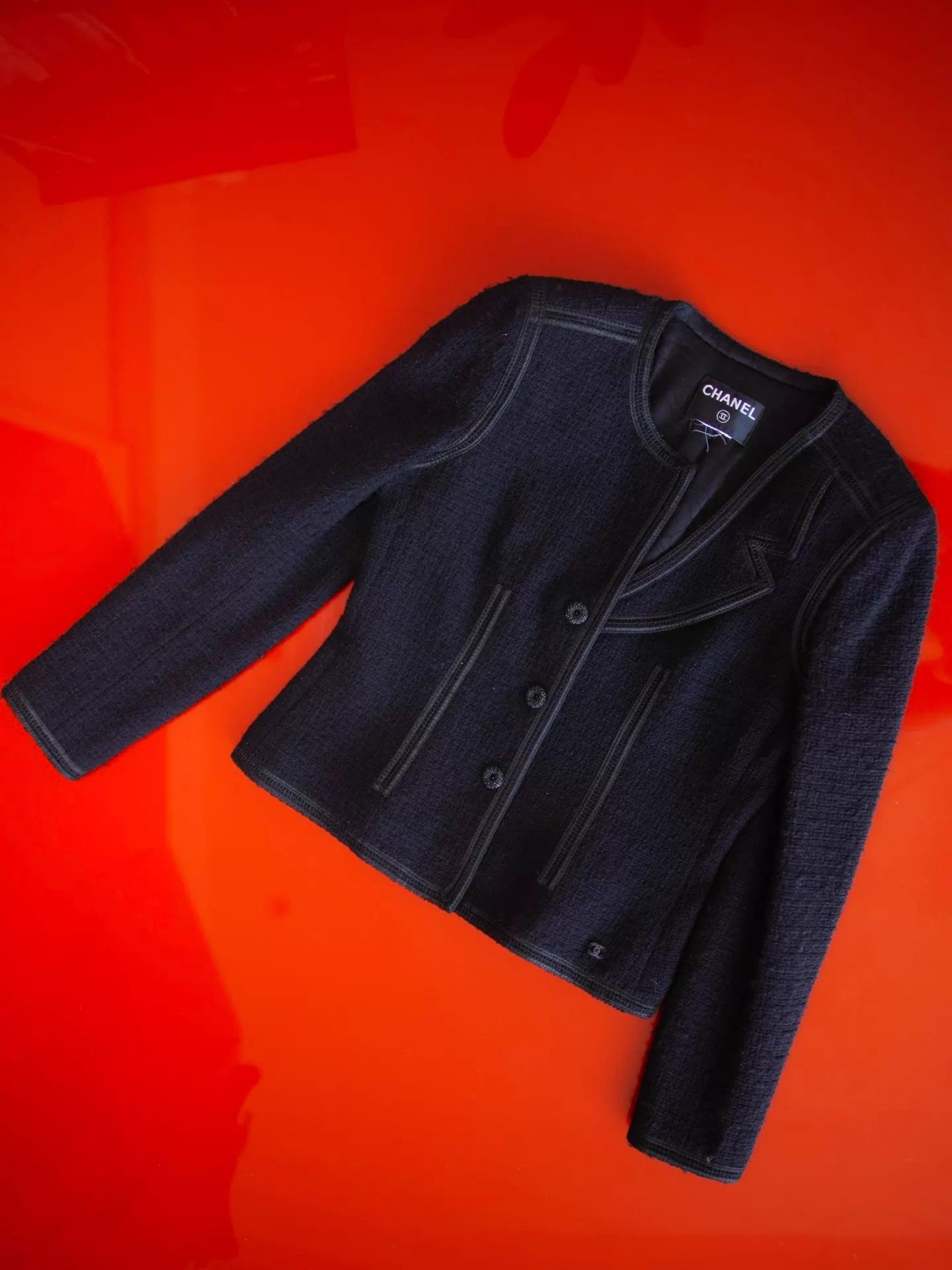 Chanel Chanel 2002 Black Tweed Asymmetric Collar Jacket M/38 Size S / US 4 / IT 40 - 2 Thumbnail
