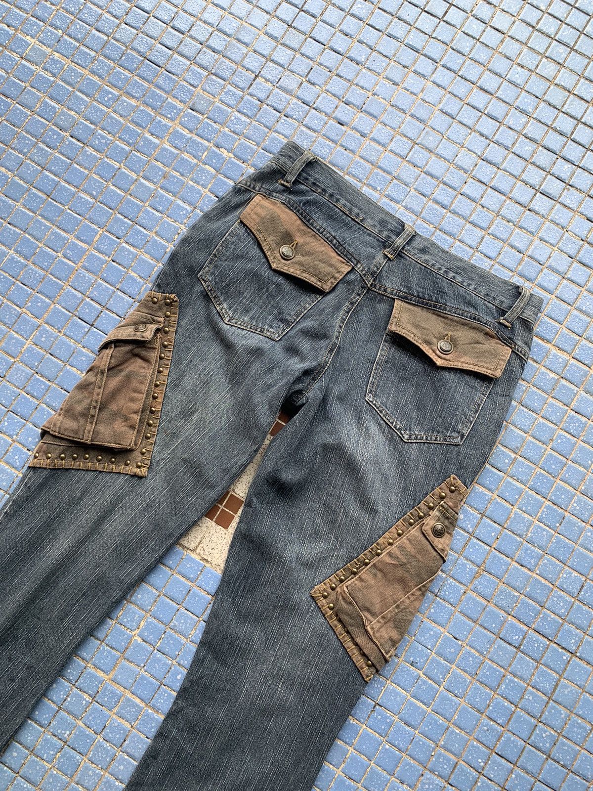 If Six Was Nine How hand jam studded camo distressed flared cargo pants Size US 31 - 13 Thumbnail
