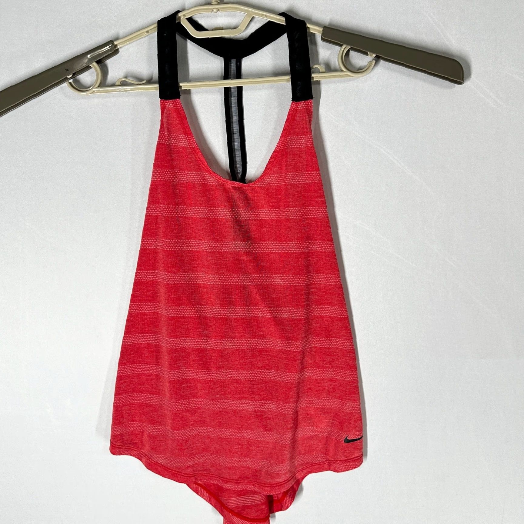 Nike Nike Tank Top Womens Size S Pink Athleisure Activewear Gym Dri Fit Running FLAW Size S / US 4 / IT 40 - 2 Thumbnail