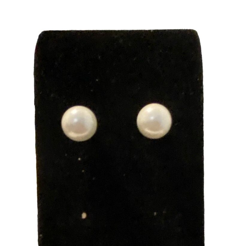 Other White faux pearl stud earrings Size ONE SIZE - 1 Thumbnail