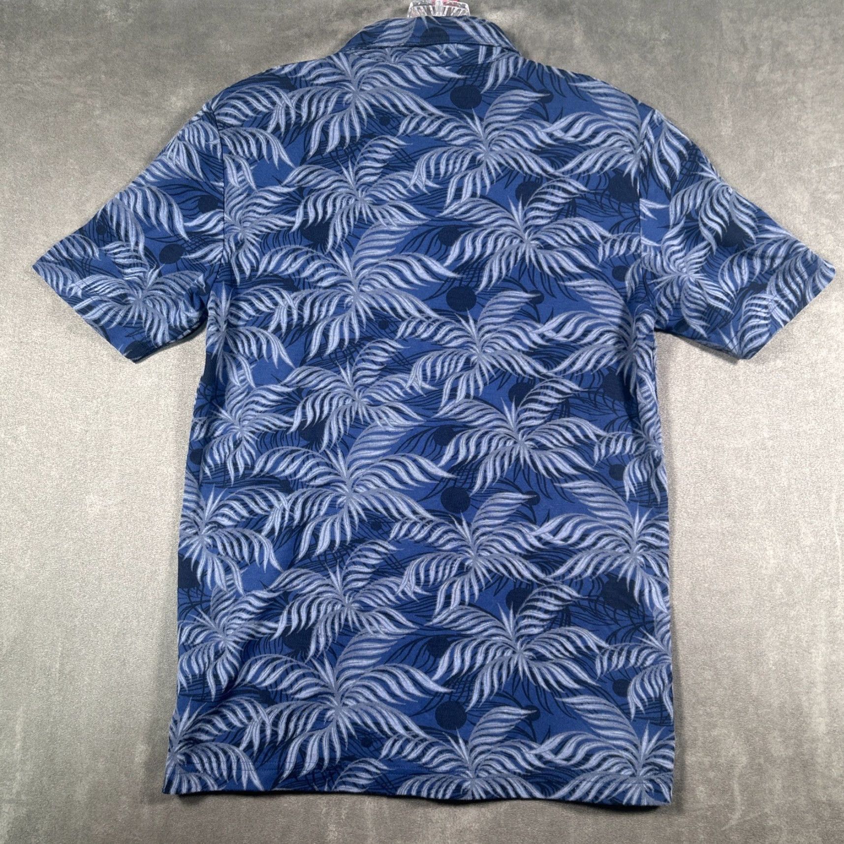 TravisMathew Travis Mathew Mens Polo Shirt Golf Short Sleeve Blue Floral Tropical Performance Size S Size US S / EU 44-46 / 1 - 7 Thumbnail