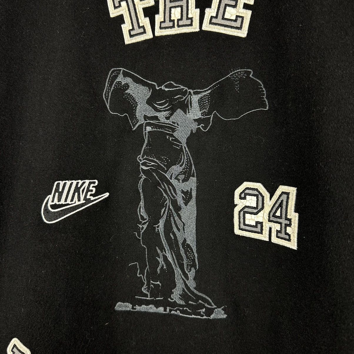 Nike Vintage Nike The Infamous 24 Kobe Bryant Bomber Size US L / EU 52-54 / 3 - 21 Thumbnail
