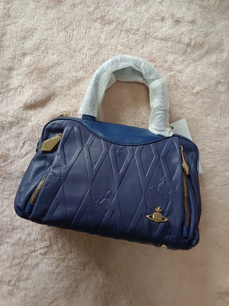 Vivienne Westwood vivienne westwood size os Full cowhide relief back/luggage Size ONE SIZE - 4 Thumbnail