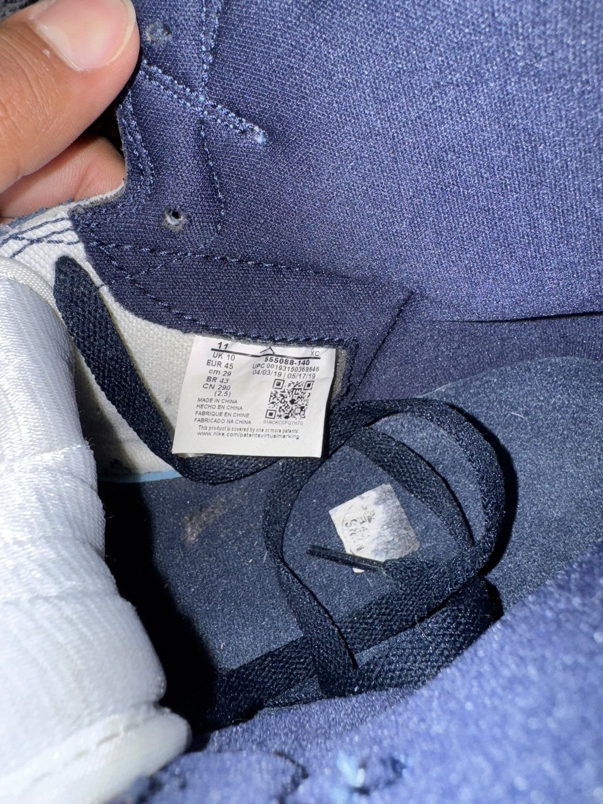 Jordan Brand Jordan 1 Retro High Obsidian Size US 11 / EU 44 - 9 Thumbnail