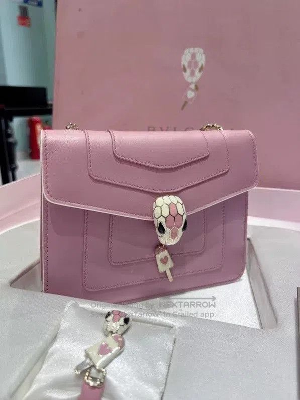 Bvlgari Bvlgari 2018 Valentine Limited Pink Accordion Bag. Size ONE SIZE - 3 Thumbnail