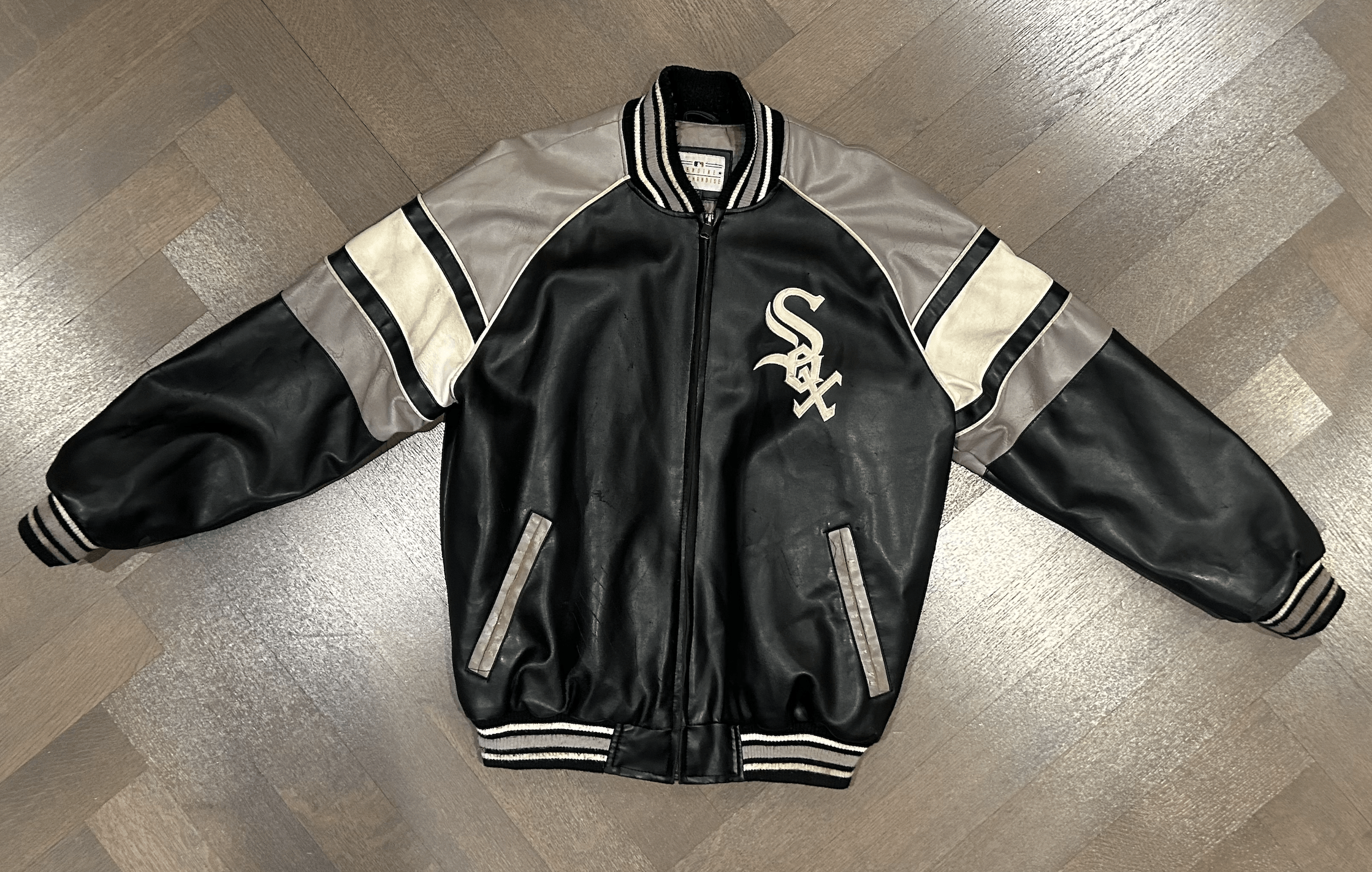 MLB Vintage White Sox Jacket Size US M / EU 48-50 / 2 - 3 Thumbnail