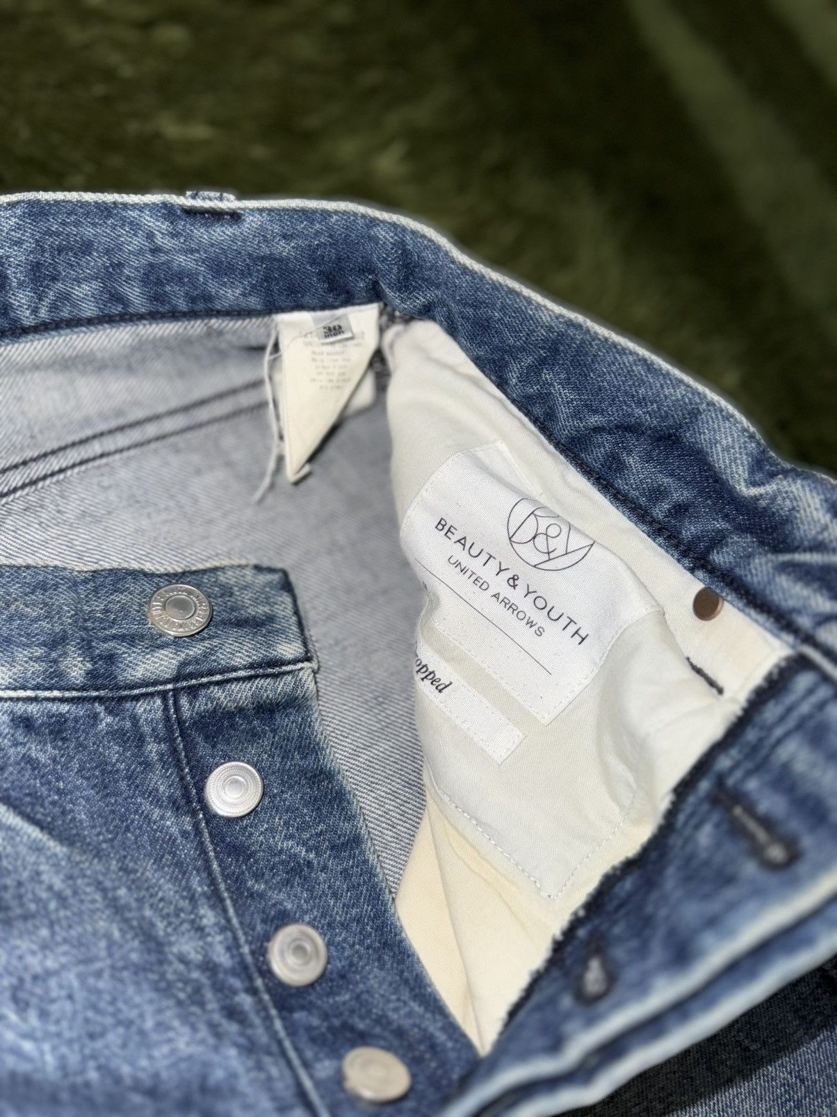 United Arrows [30] United Arrows Beauty & Youth repaired detail denim Size US 30 / EU 46 - 4 Thumbnail