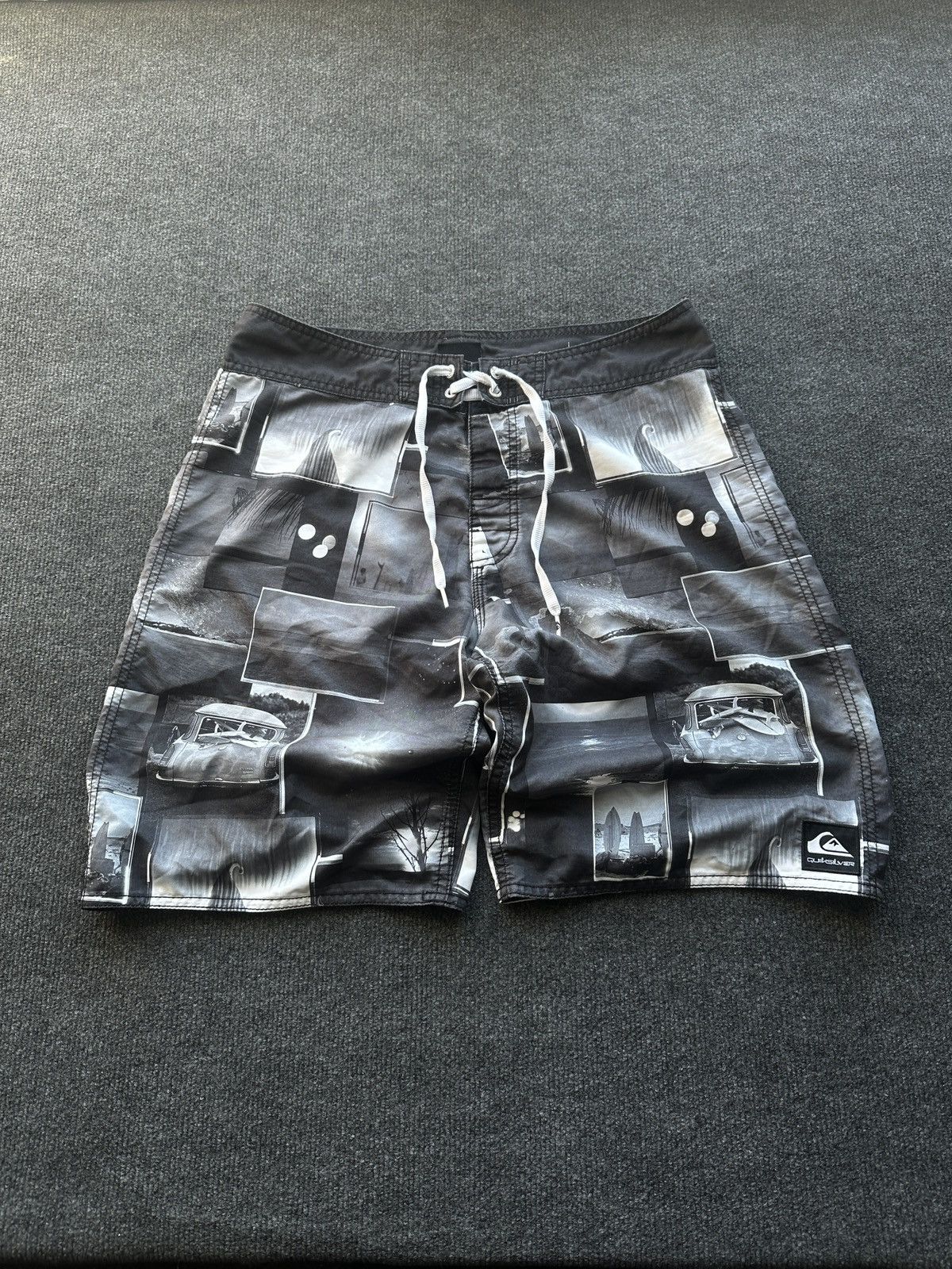 Quiksilver 🚨Vintage Quiksilver Shorts Big Logo Y2K Style 90s Surfing Size US 32 / EU 48 - 1 Thumbnail