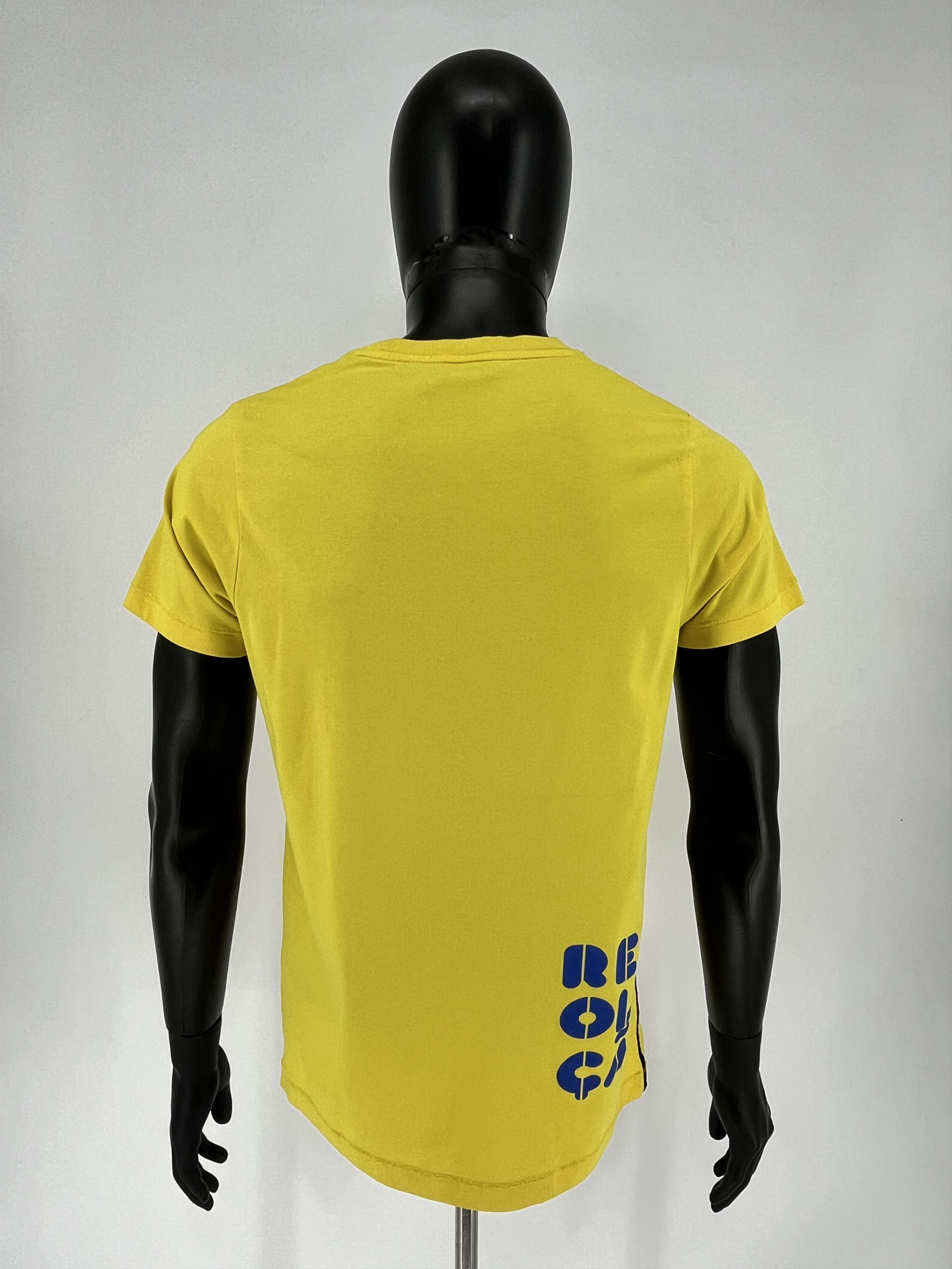 Nike × Vintage Nike fit International House Of 5 Revolucao De Futebol Tee Size US M / EU 48-50 / 2 - 7 Thumbnail