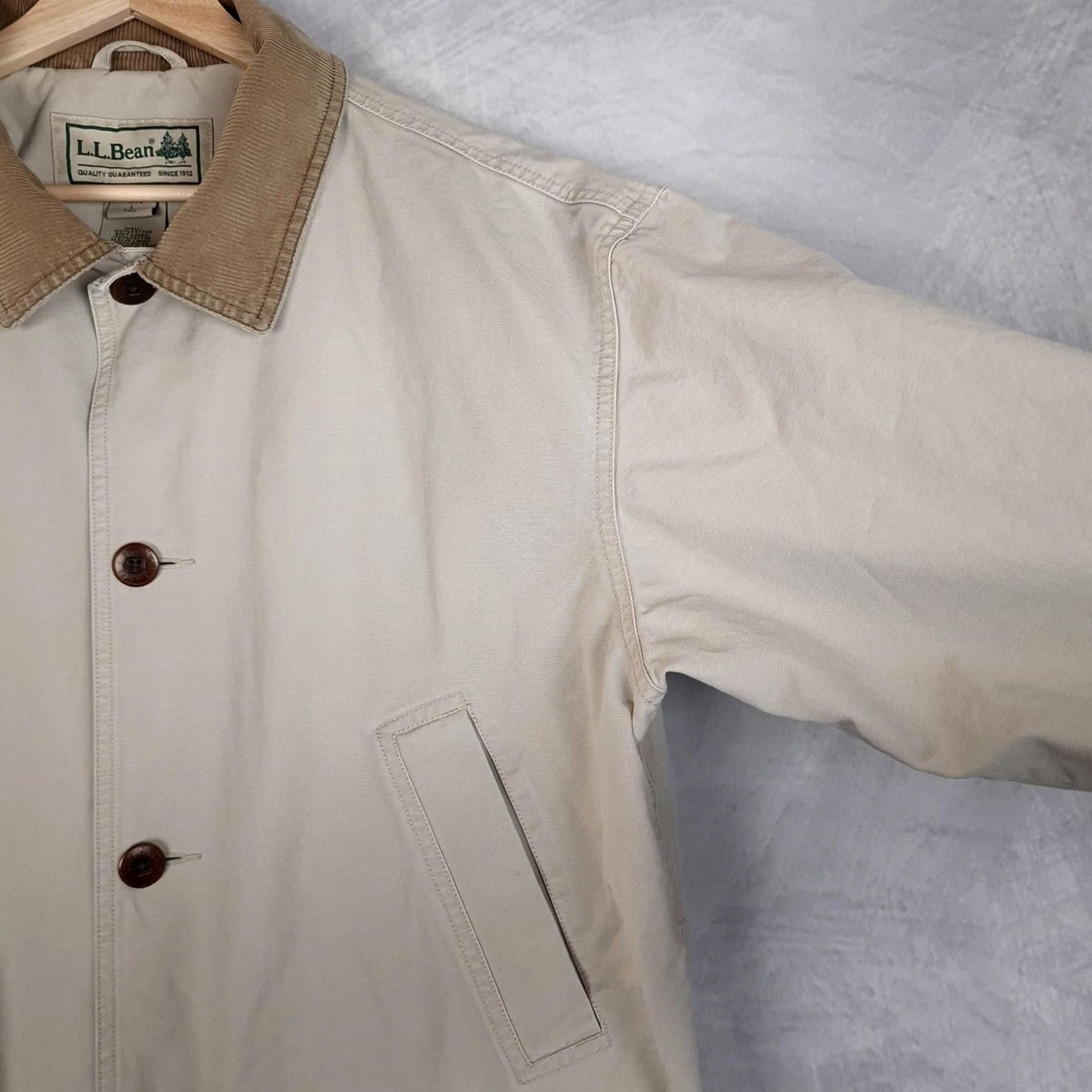 Vintage LL Bean Barn Coat Mens LT Beige Canvas Corduroy Collar Lined Workwear Overcoat Button Front Size US L / EU 52-54 / 3 - 5 Thumbnail