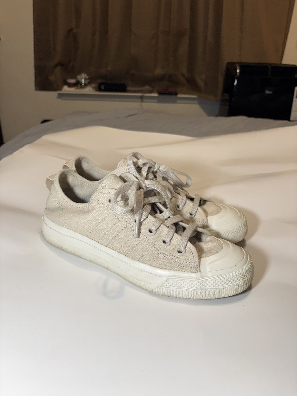 Adidas Adidas nizza low tops Size US 8 / EU 41 - 1 Thumbnail
