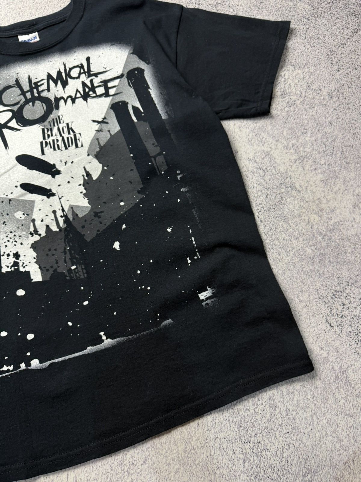Band Tees Vintage My Chemical Romance The Black Parade Album T shirt Size US L / EU 52-54 / 3 - 8 Thumbnail