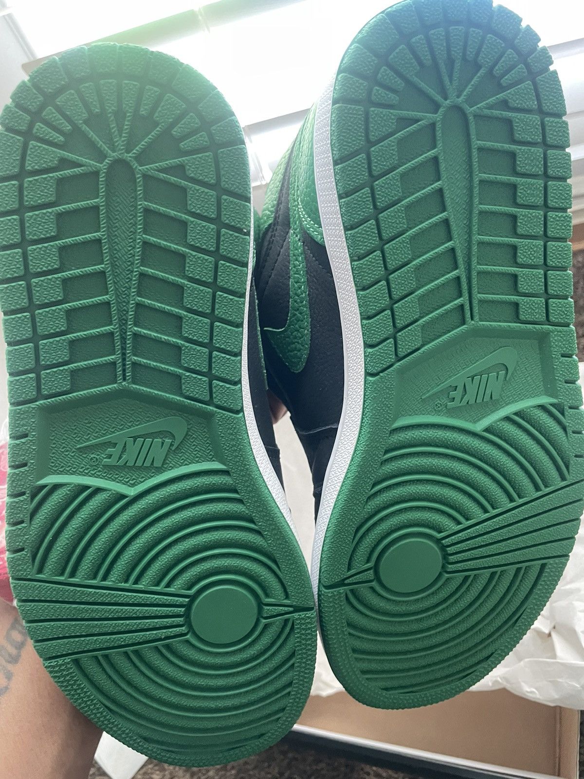 Jordan Brand Air jordan 1 OG PINE Size US 7.5 / EU 40-41 - 6 Thumbnail