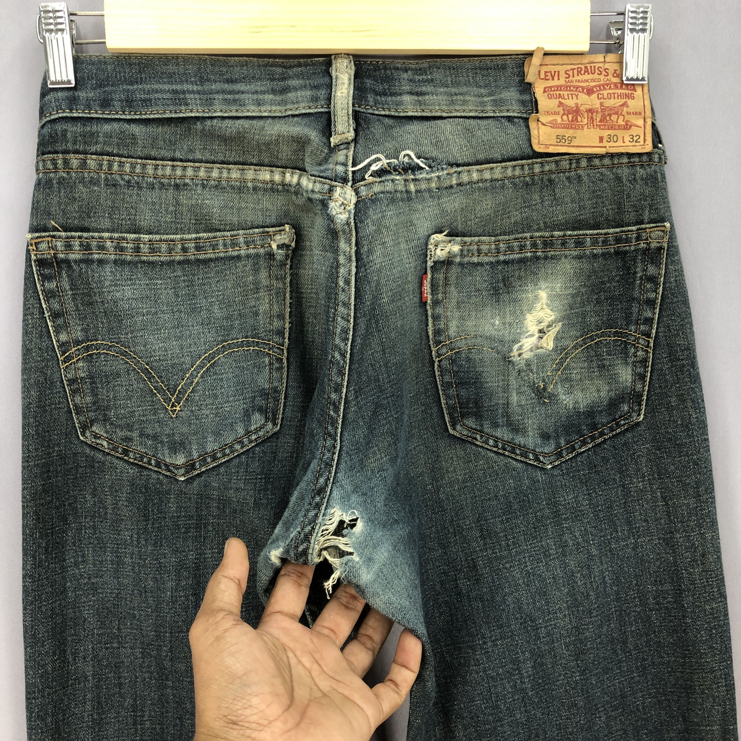 Levi's Vintage Levis Distressed Jeans Mud Wash Levi's Ripped Denim Size US 32 / EU 48 - 10 Thumbnail