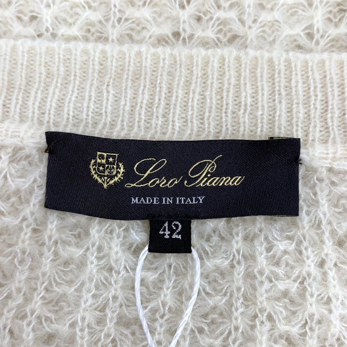 Loro Piana Loro Piana Off Shoulder Long Sleeve Knit Sweater K26WX Size M / US 6-8 / IT 42-44 - 5 Thumbnail
