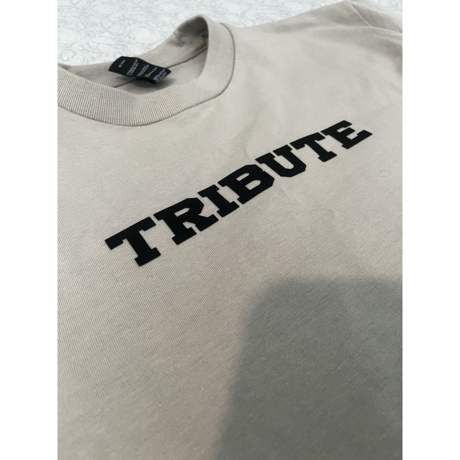 Other Tribute Streetwear T-Shirt Beige Tan Logo Tee Men’s Medium Size US M / EU 48-50 / 2 - 3 Thumbnail