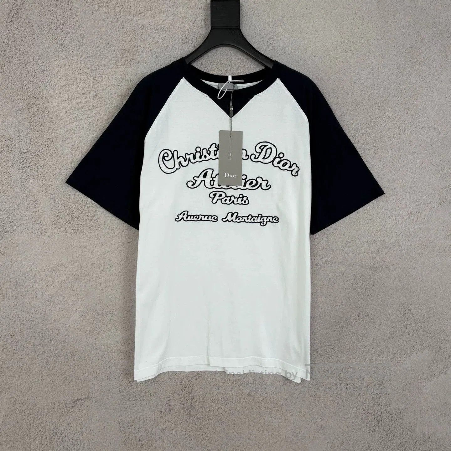 Dior Dior White Black Raglan Sleeve Embroidered Logo Tee. Size US XL / EU 56 / 4 - 1 Thumbnail