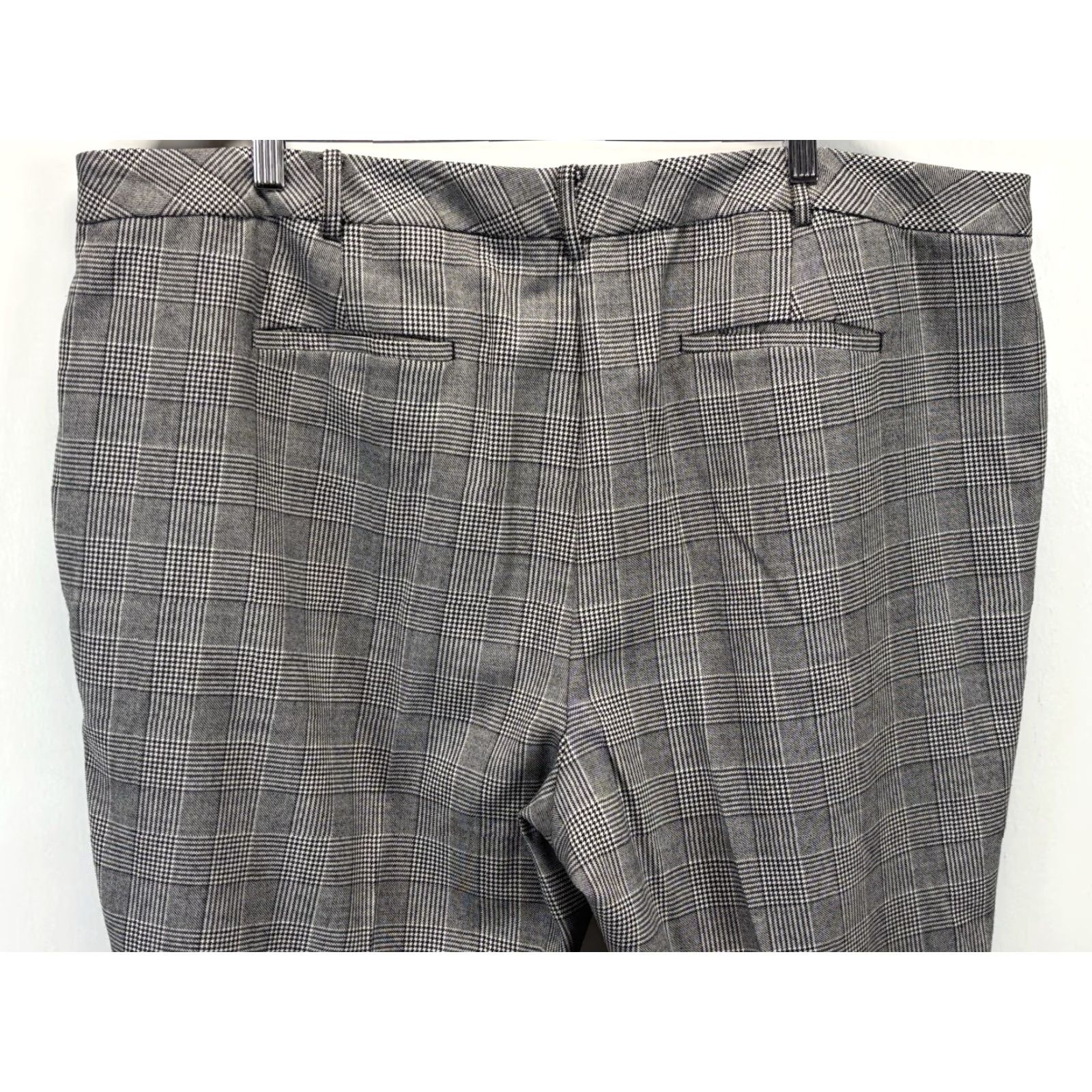 Talbots VINTAGE Talbots Heritage Dress Pants Plaid Wool Blend 22W Women Plus Pants Black White Career Womens Size 40" / US 18 - 4 Thumbnail