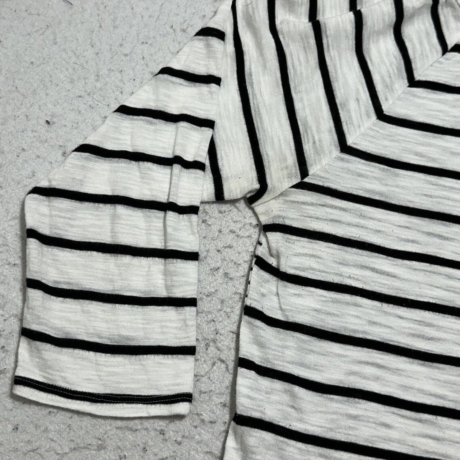 Chicos Chico's Medium Asymmetrical Hem Black White Striped Blouse Size M / US 6-8 / IT 42-44 - 6 Thumbnail