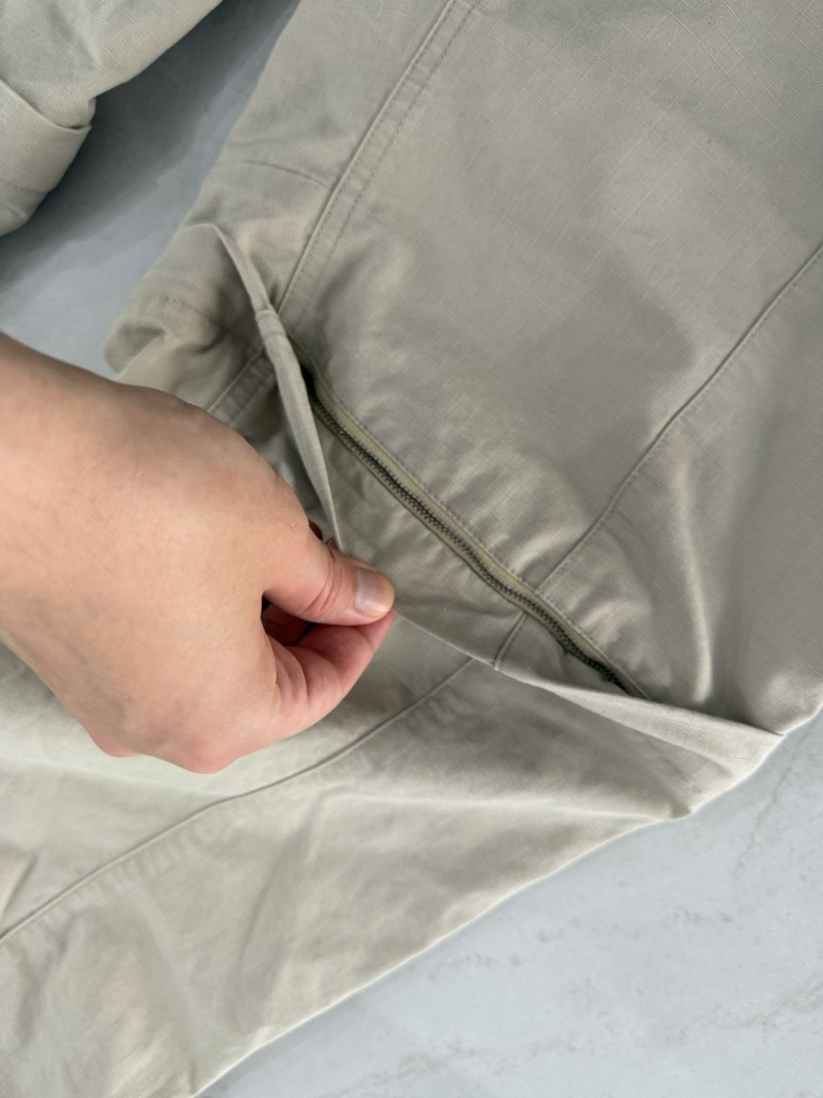 Balenciaga Balenciaga FW23 Tan Colored Flaired Cargo Pants Sz.M Size US 34 / EU 50 - 6 Thumbnail